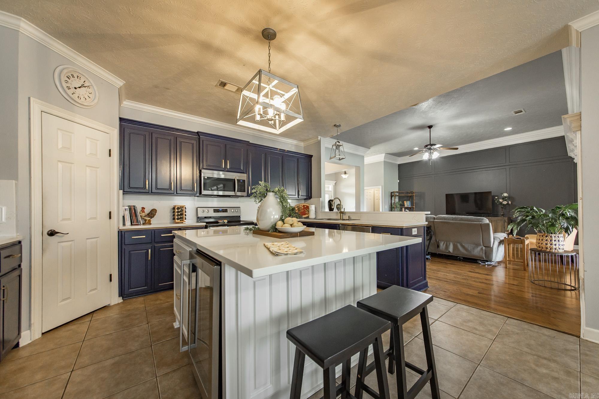 TRIPLE J ESTATES - Residential