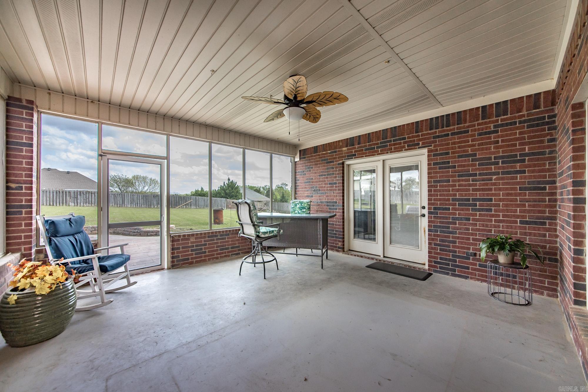 TRIPLE J ESTATES - Residential