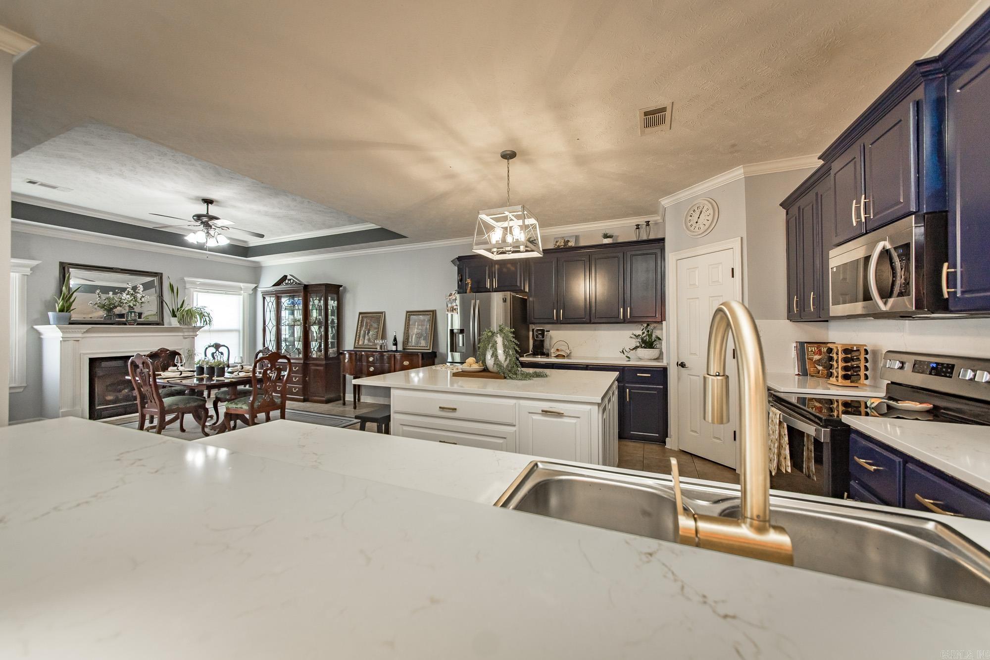 TRIPLE J ESTATES - Residential