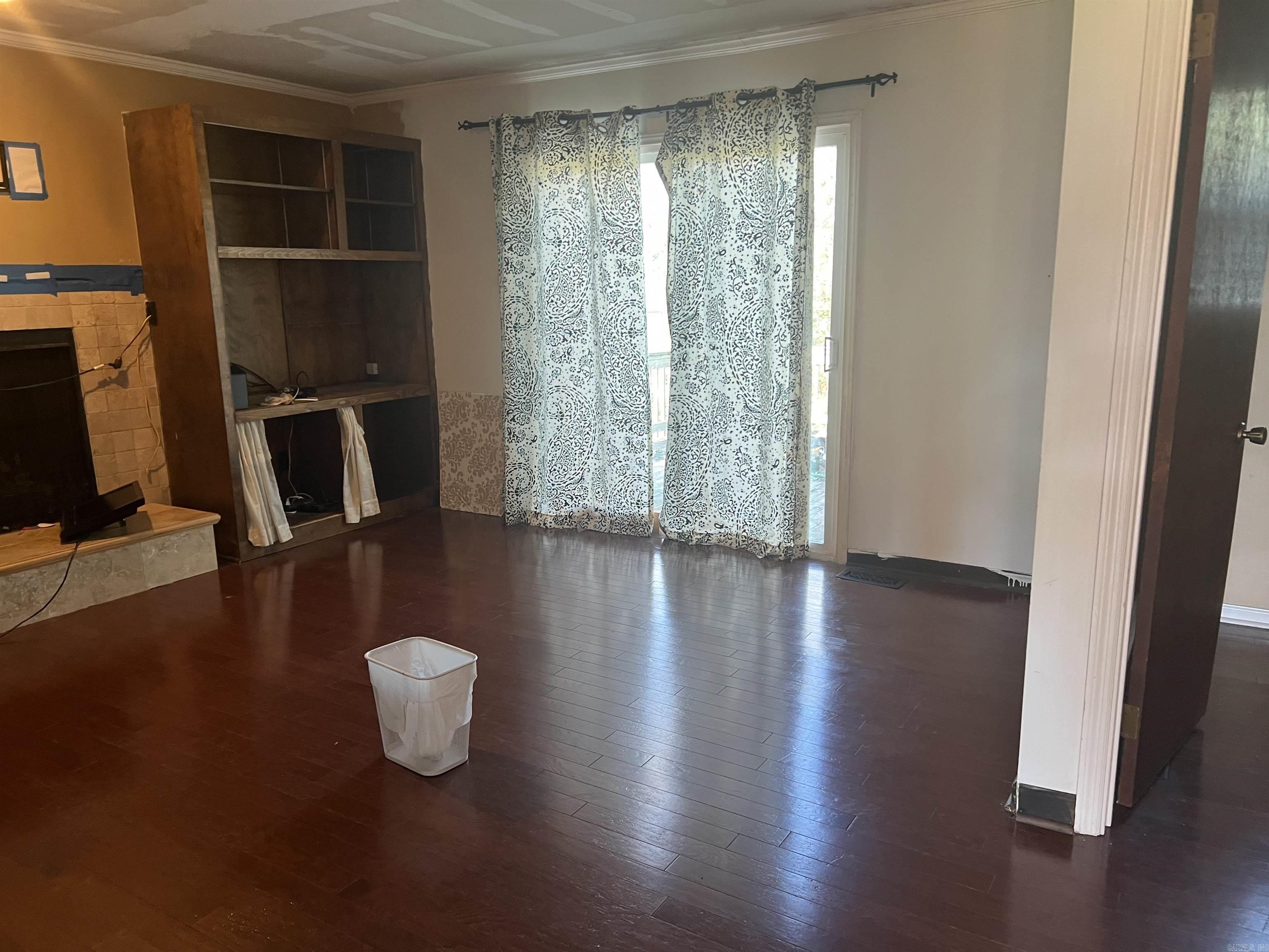 PARKWAY PLACE - Residential