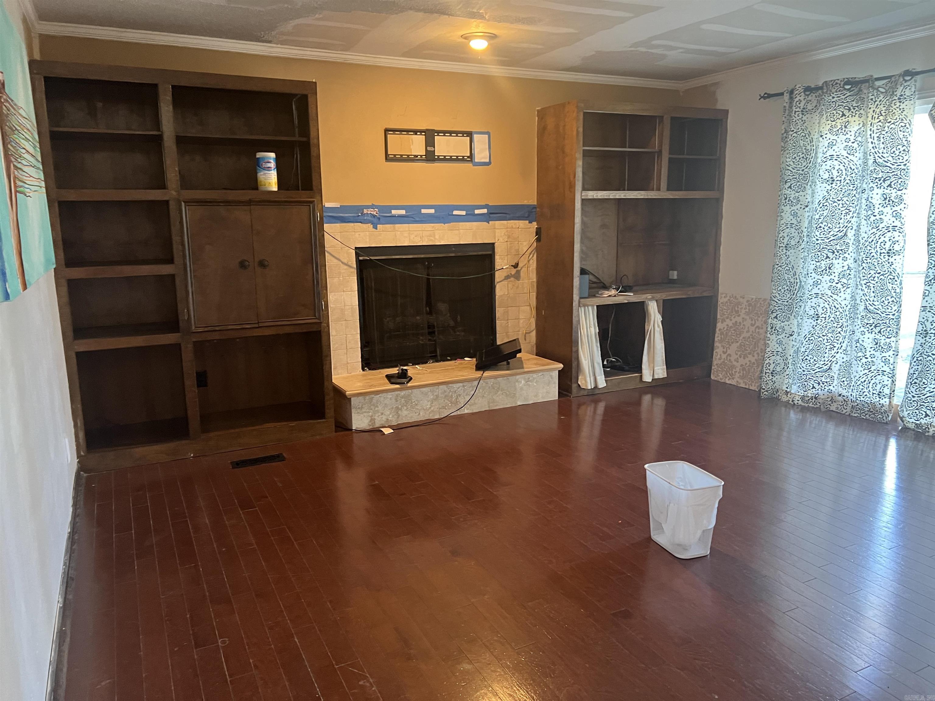 PARKWAY PLACE - Residential