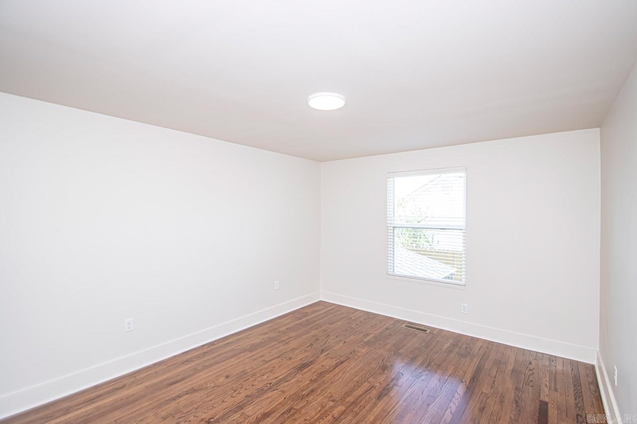 KINGWOOD PLACE - Residential