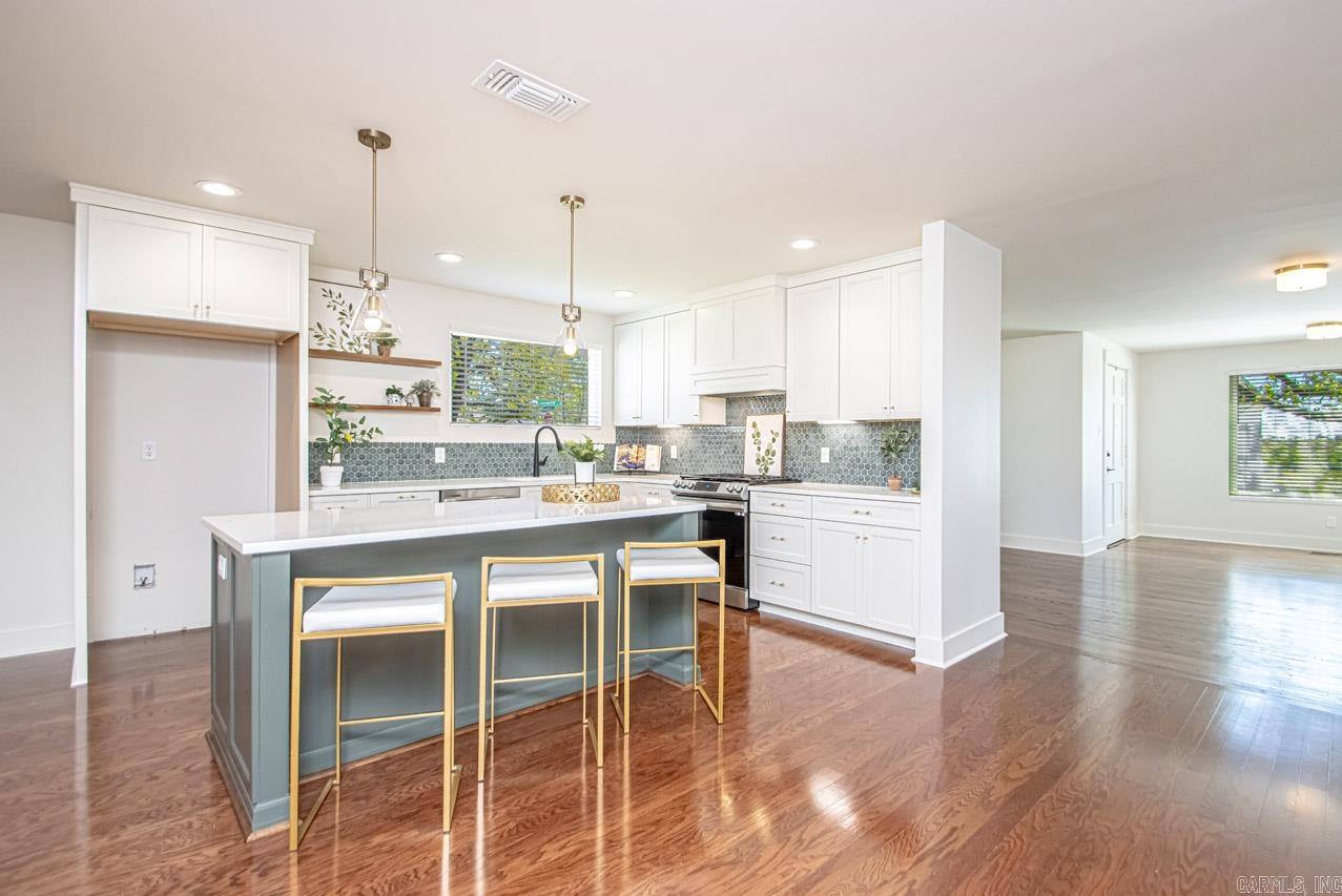 KINGWOOD PLACE - Residential