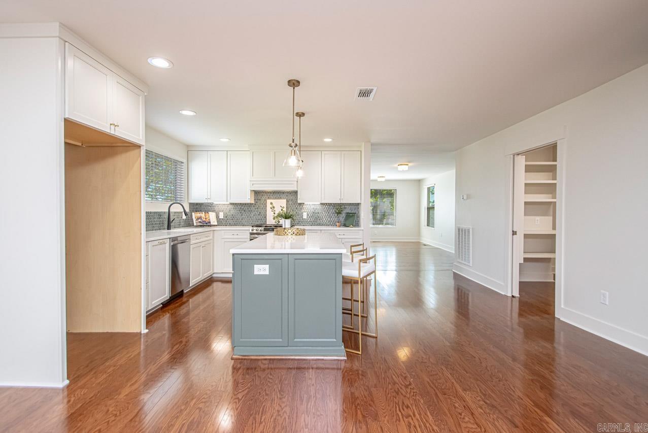 KINGWOOD PLACE - Residential