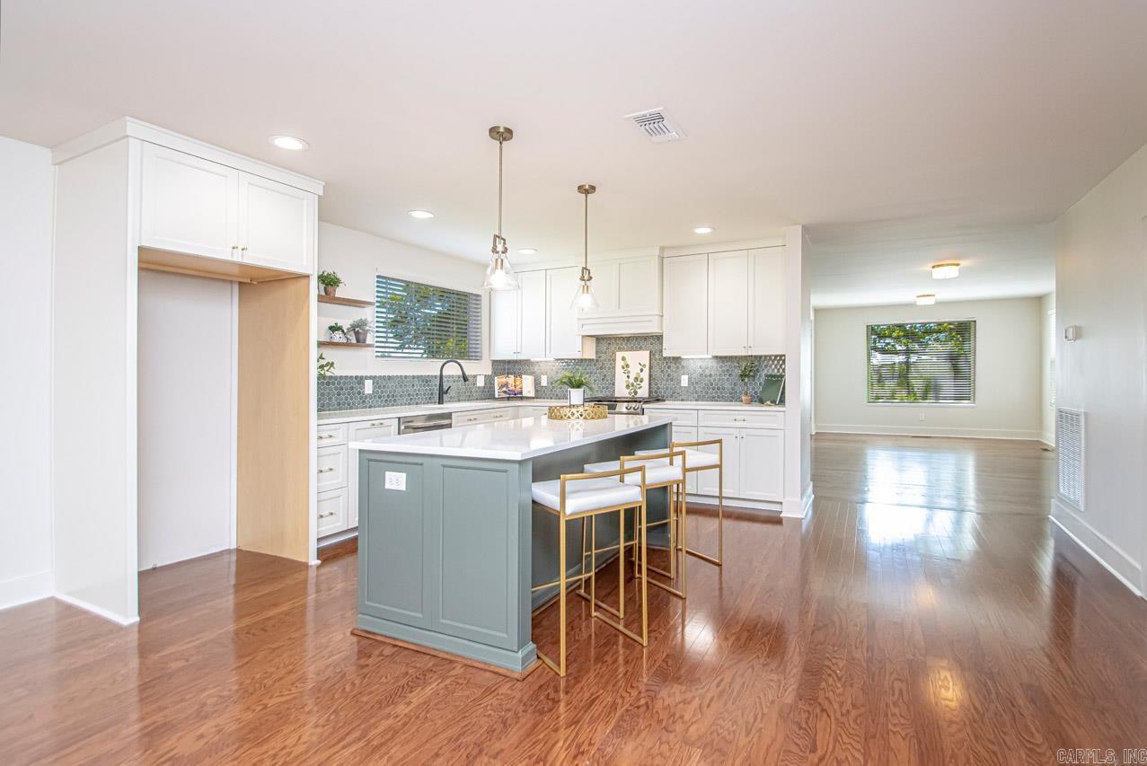 KINGWOOD PLACE - Residential