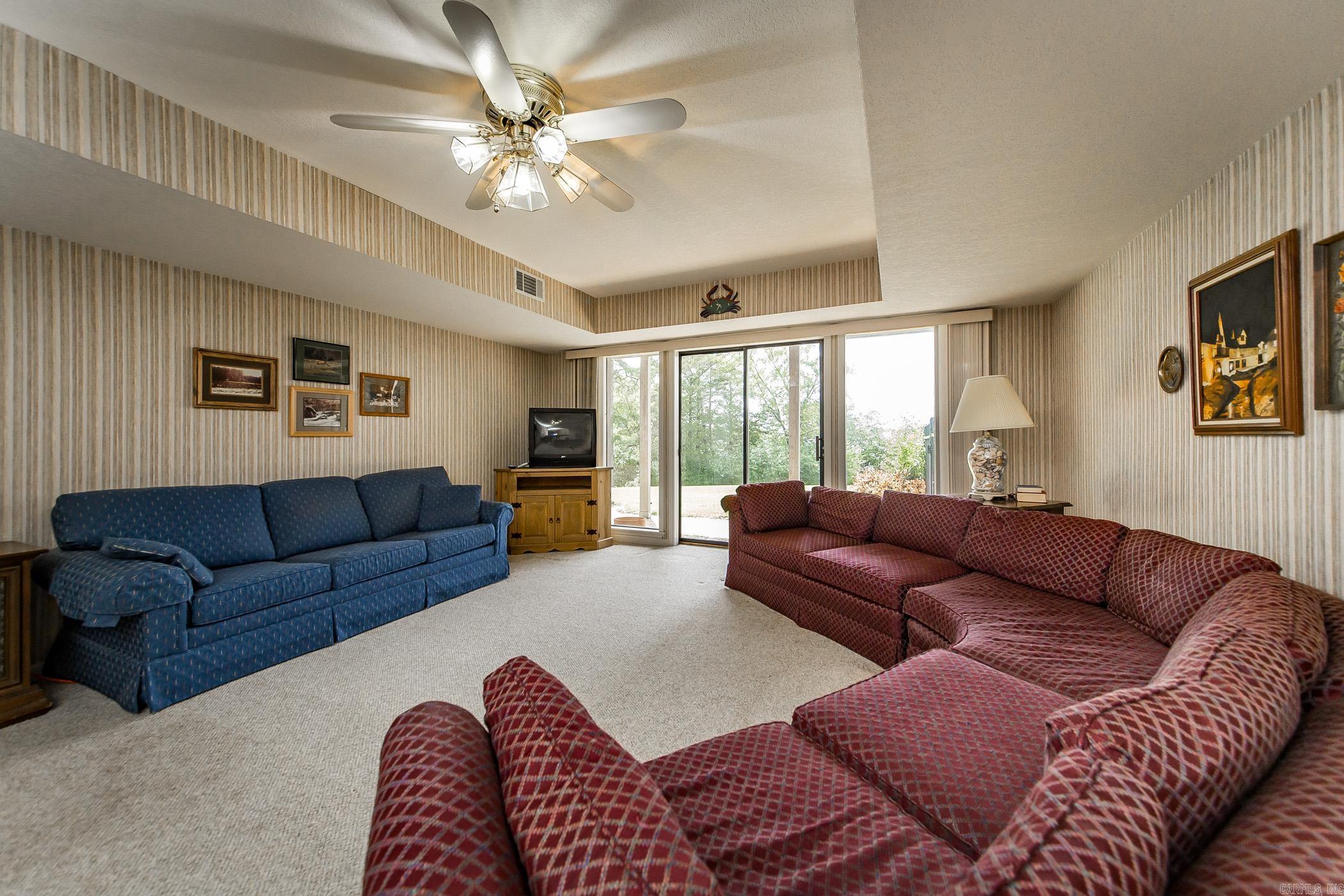 Riviera Cove-Lake - Residential