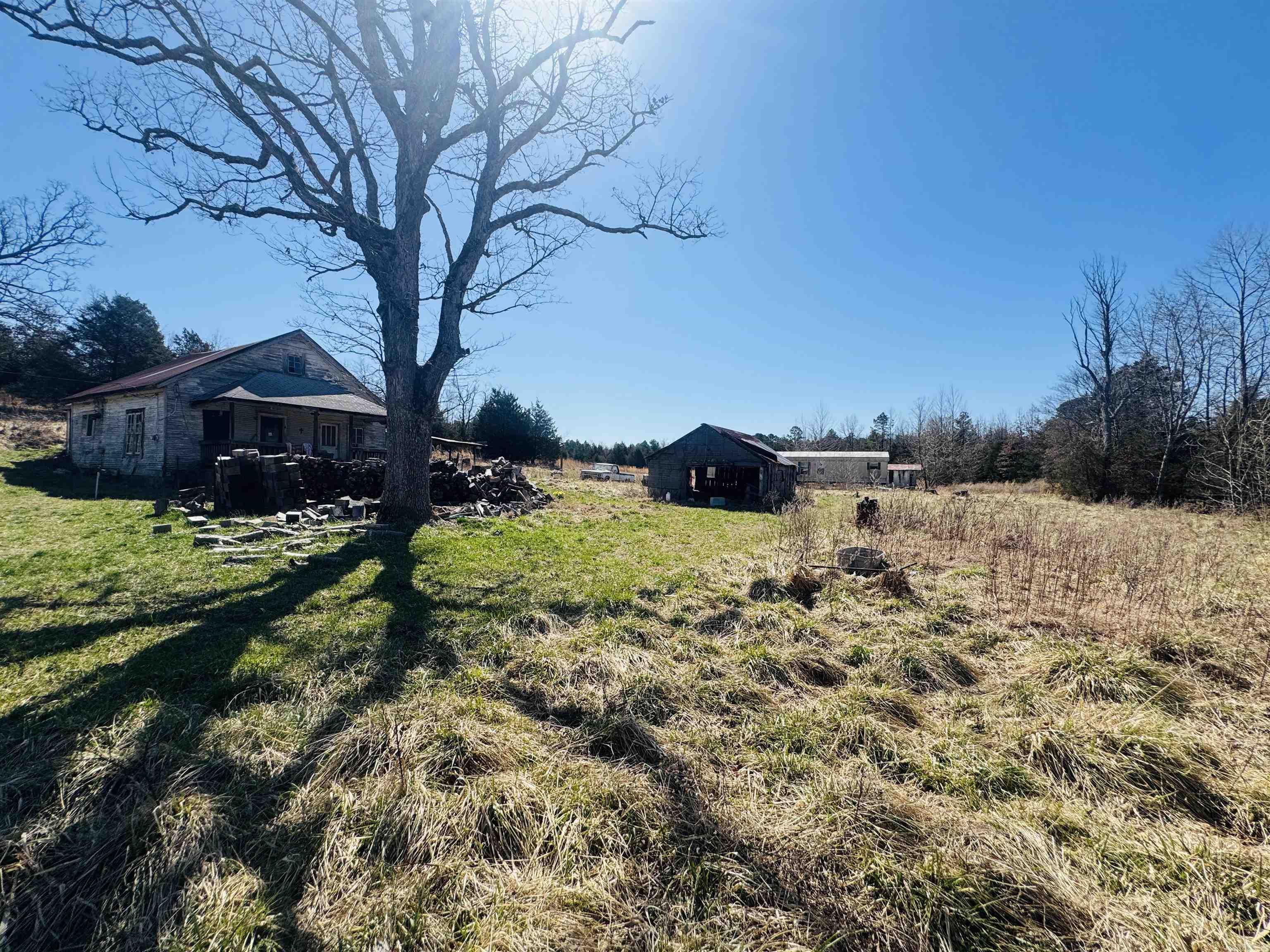 Metes & Bounds - Land