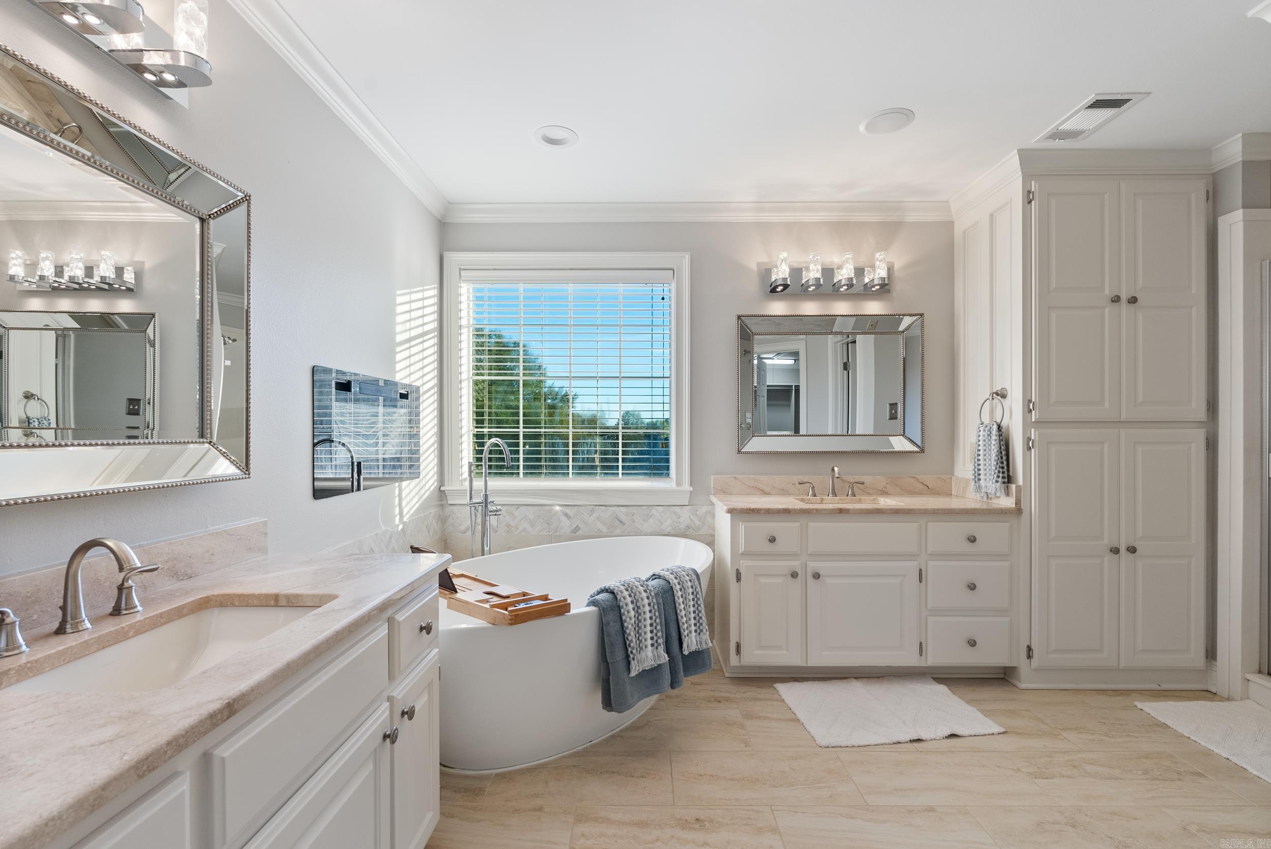 Nob Hill - Residential