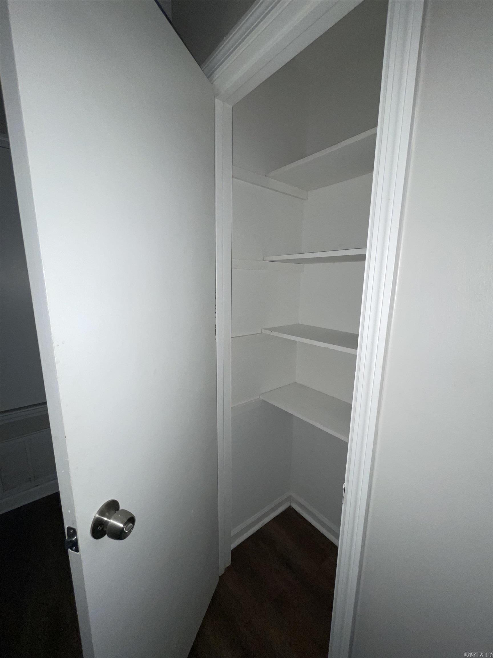 ANTHONY - Residential