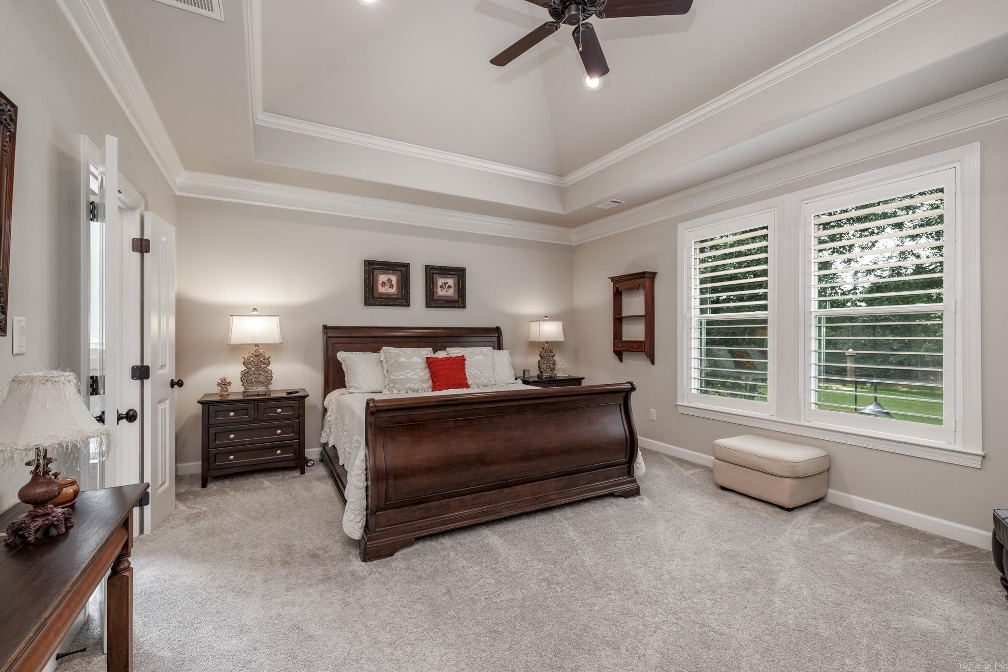 ISABELLA - Residential