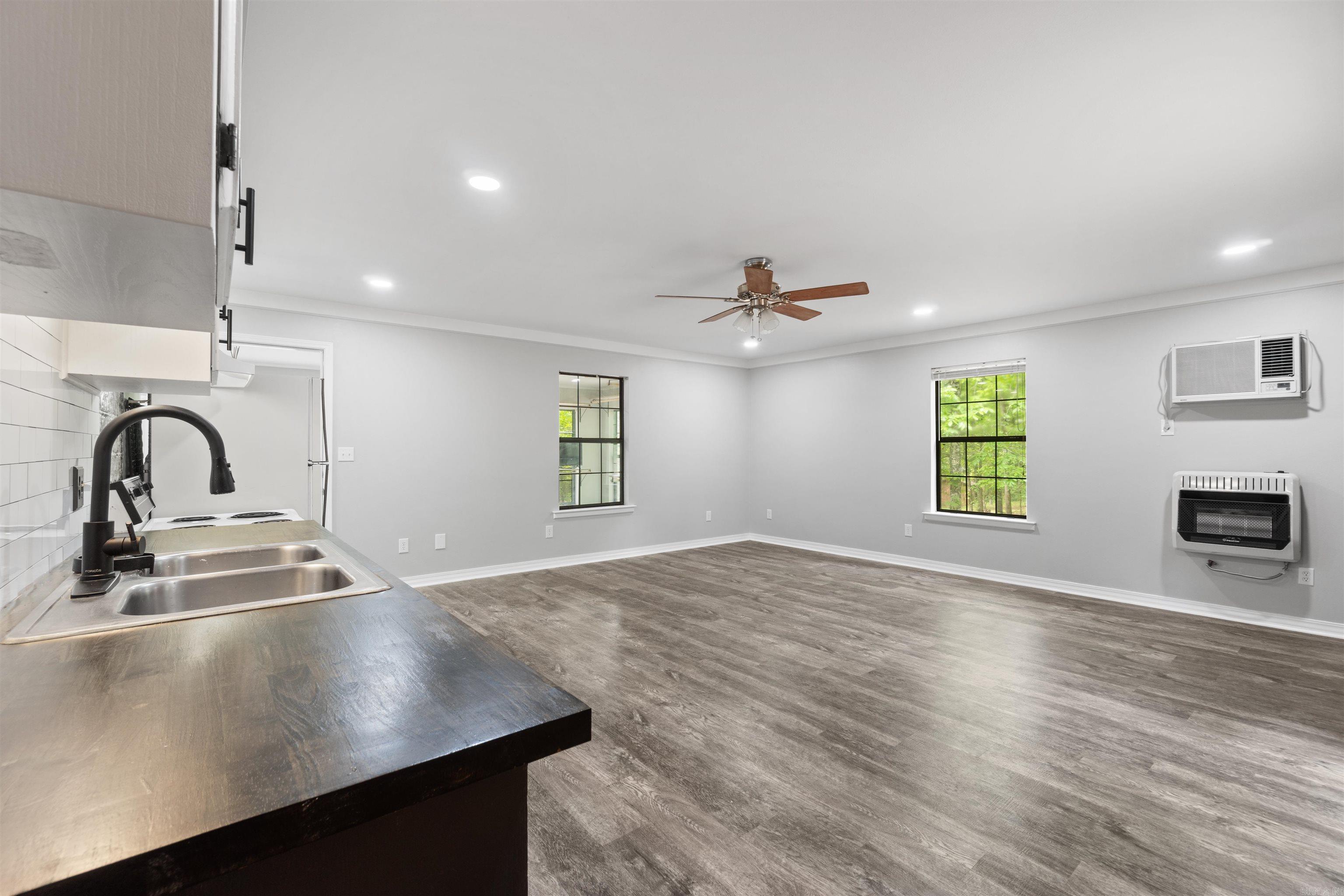 Dennis - Residential