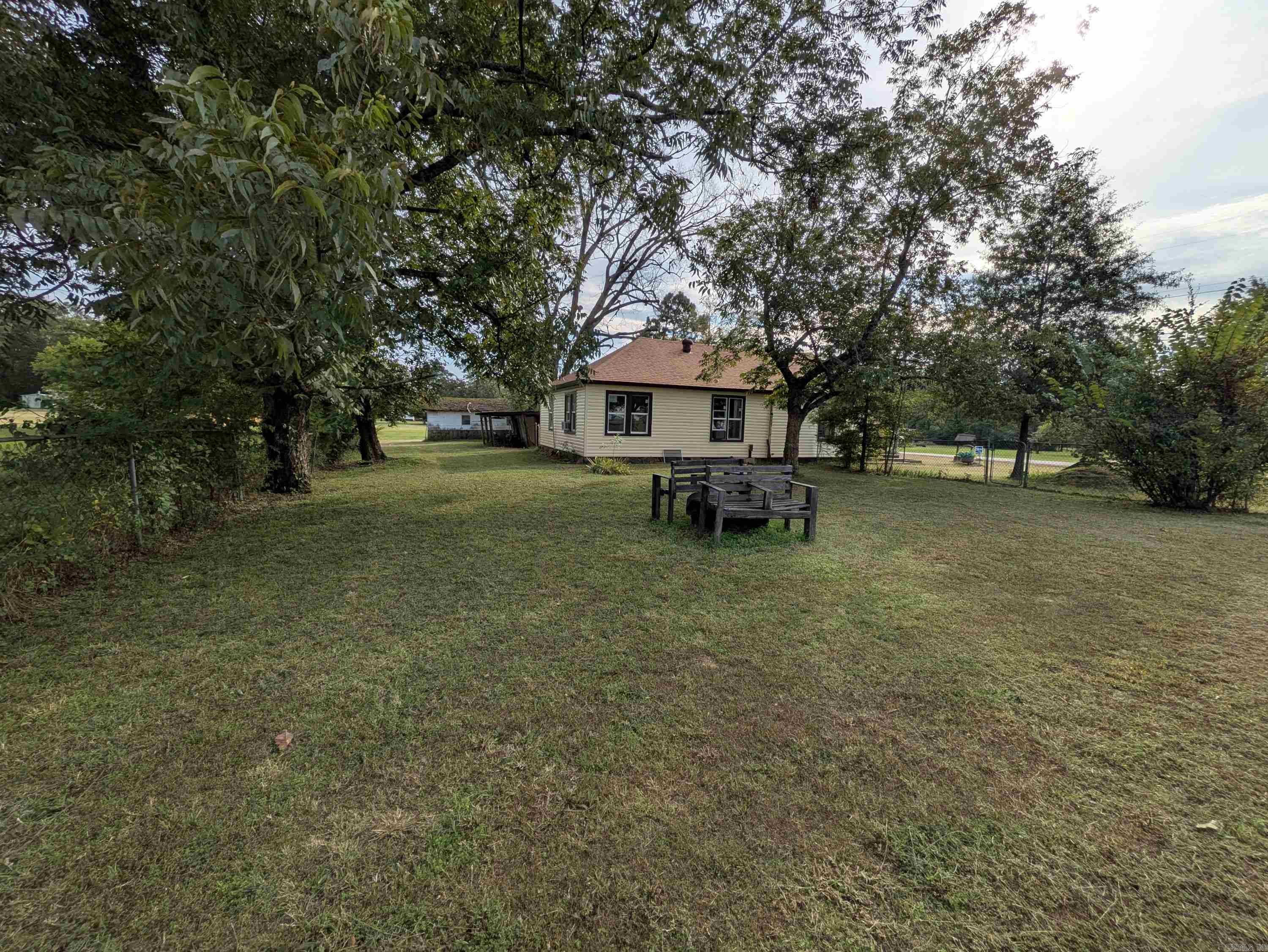 CLARKSVILLE REAL EST - Residential