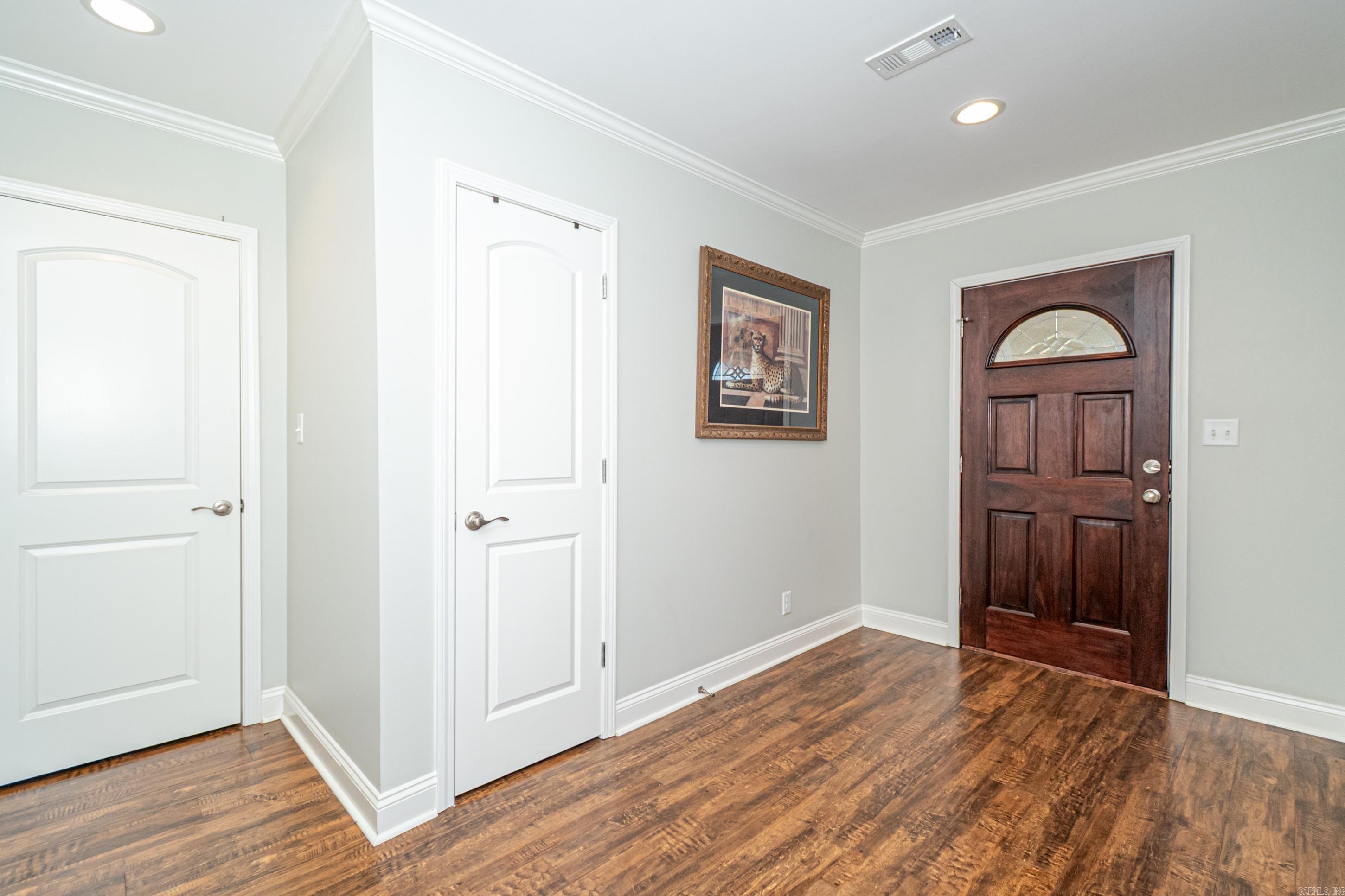 THOMPSON HEIGHTS 2ND S-D - Residential