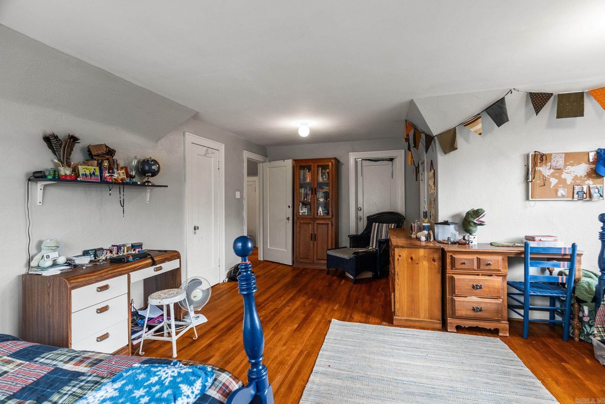 OAK FOREST - Residential