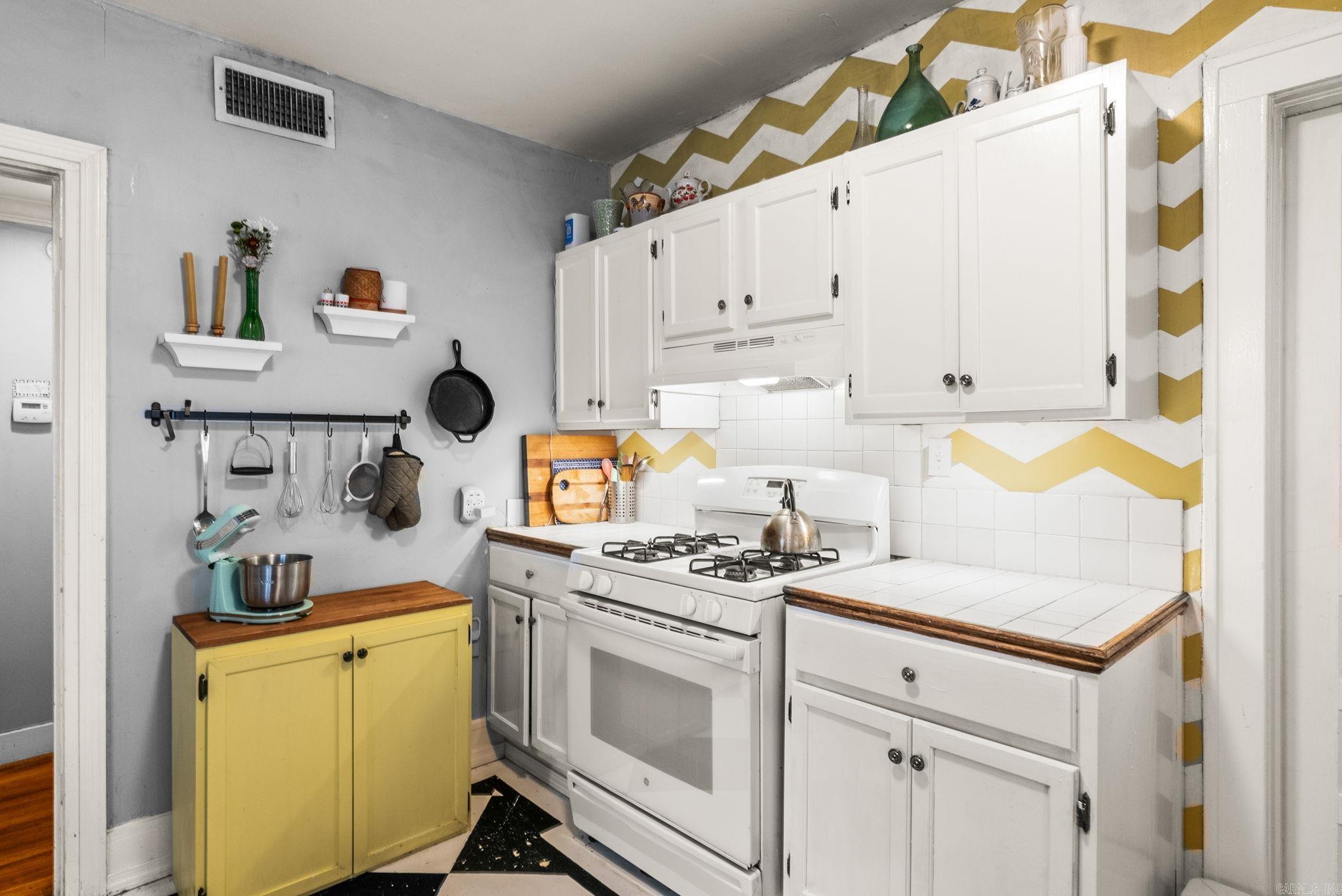 OAK FOREST - Residential