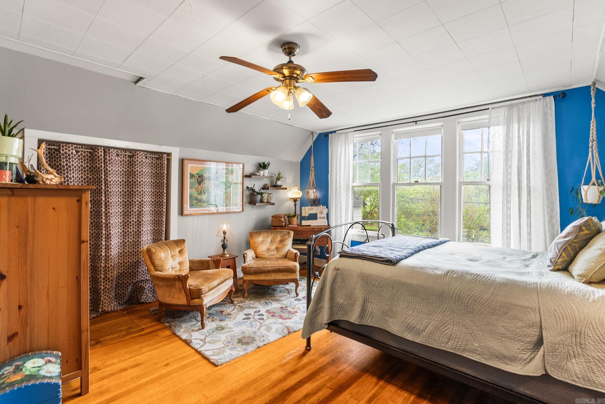 OAK FOREST - Residential