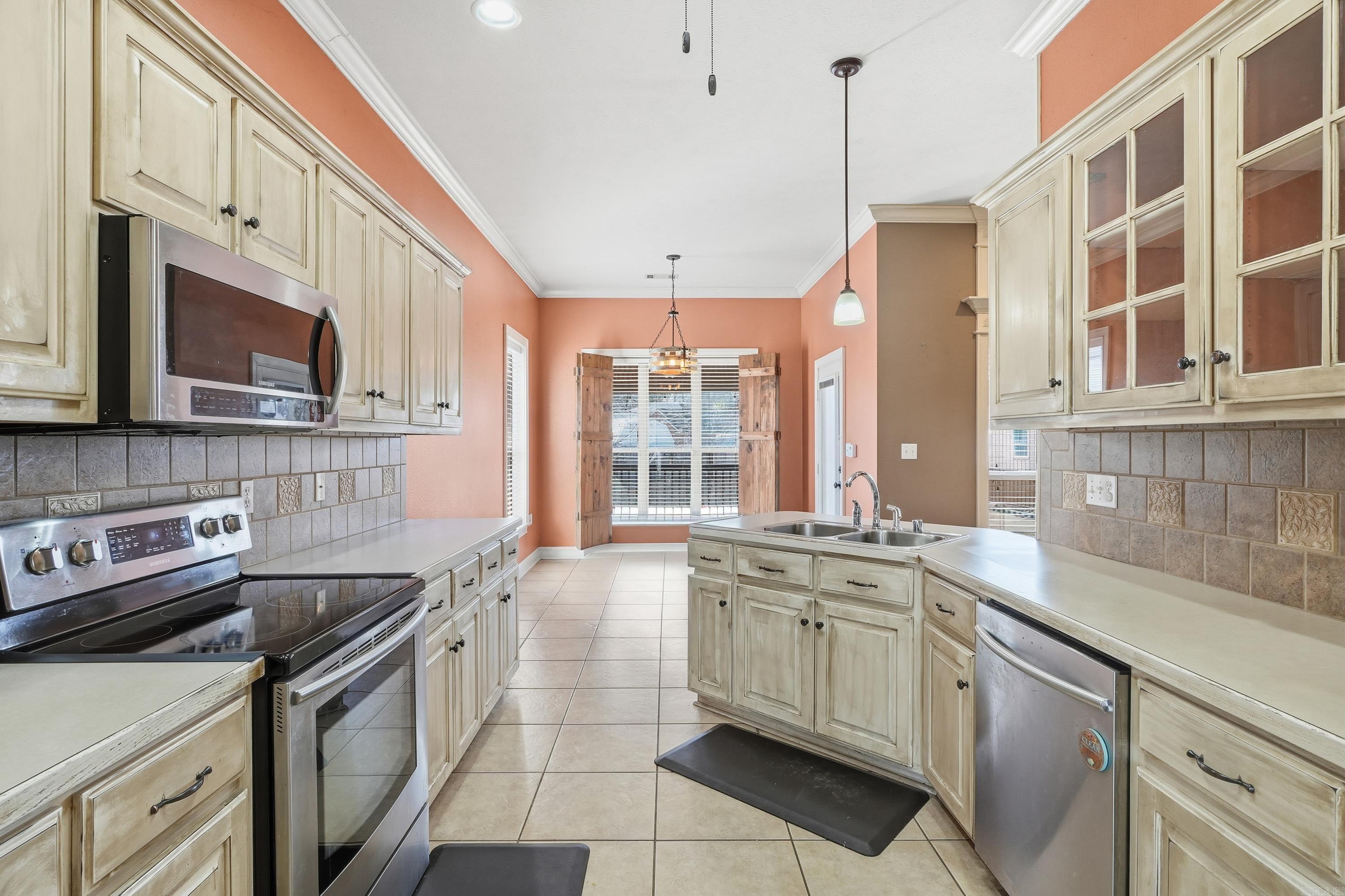 COLONY WEST ADDN - Residential