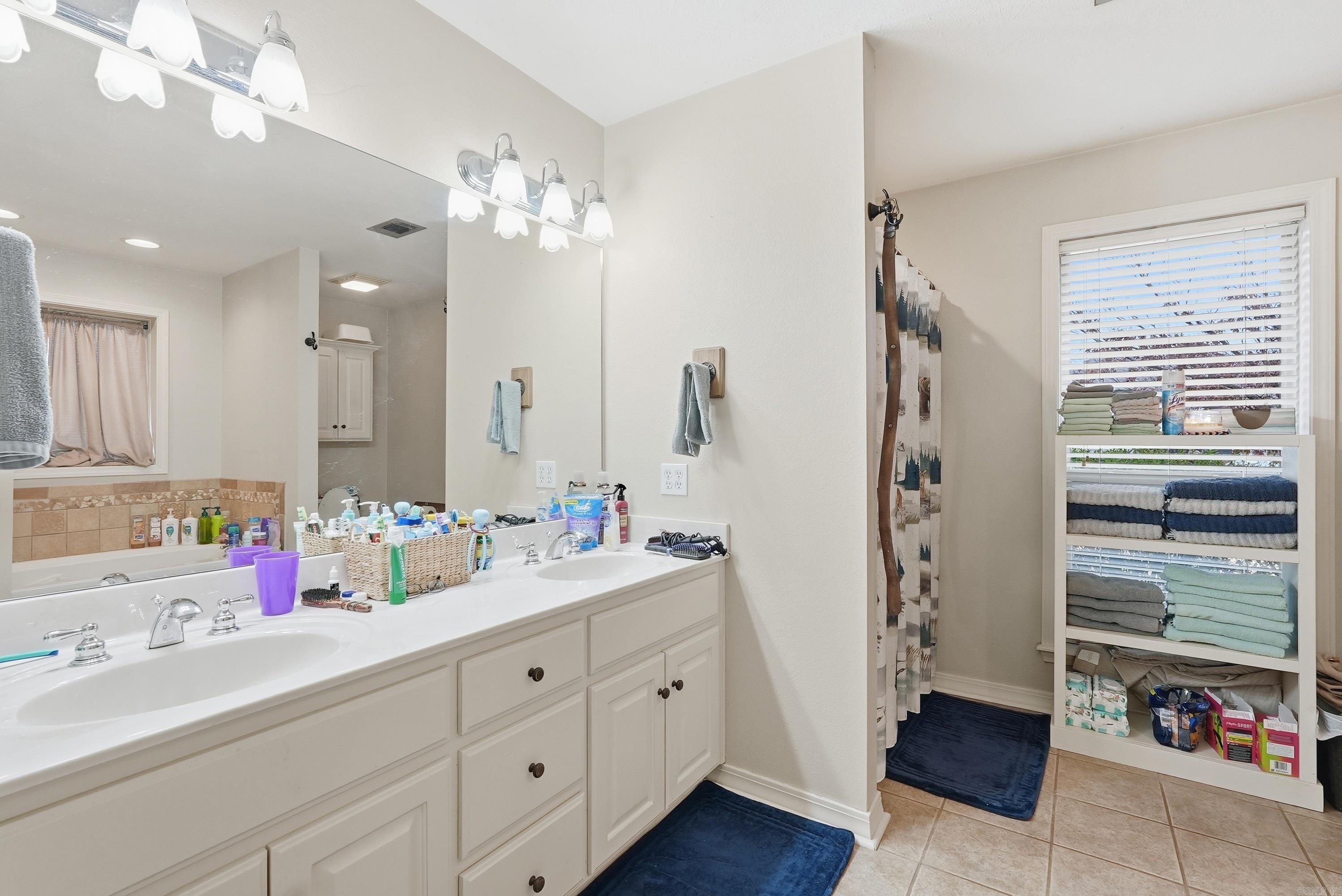 COLONY WEST ADDN - Residential