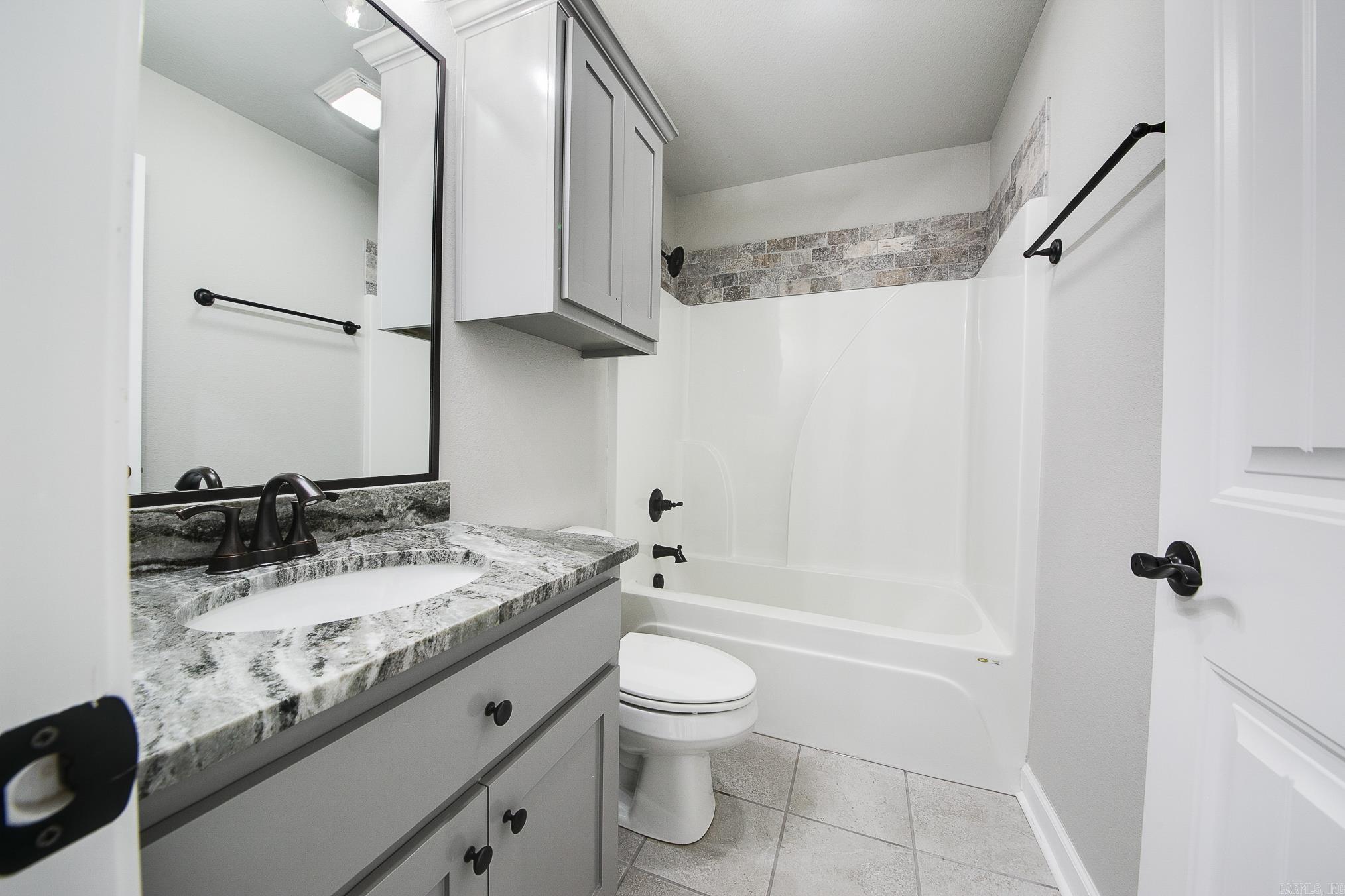 AUTUMN BROOKE - Residential