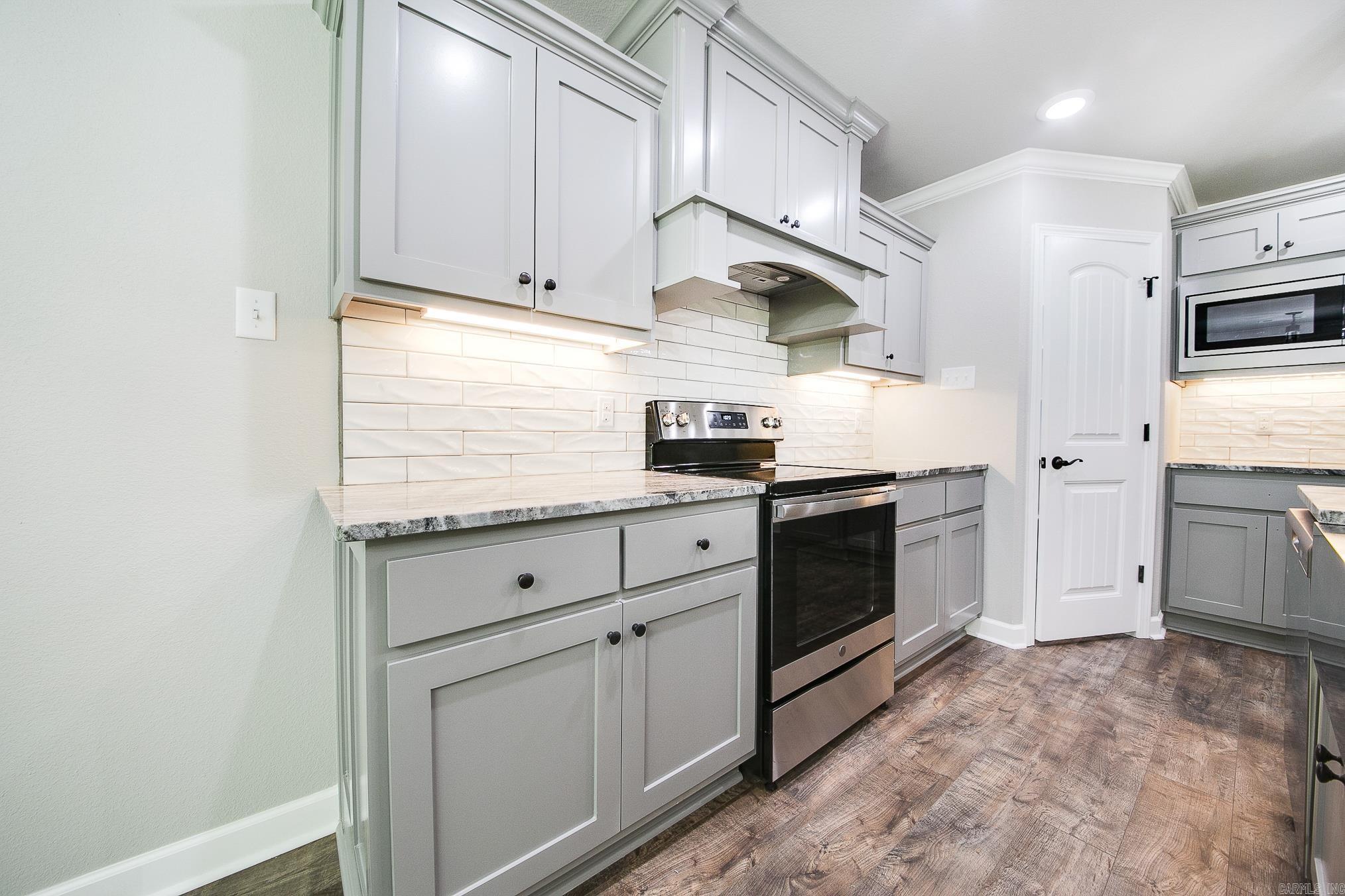 AUTUMN BROOKE - Residential