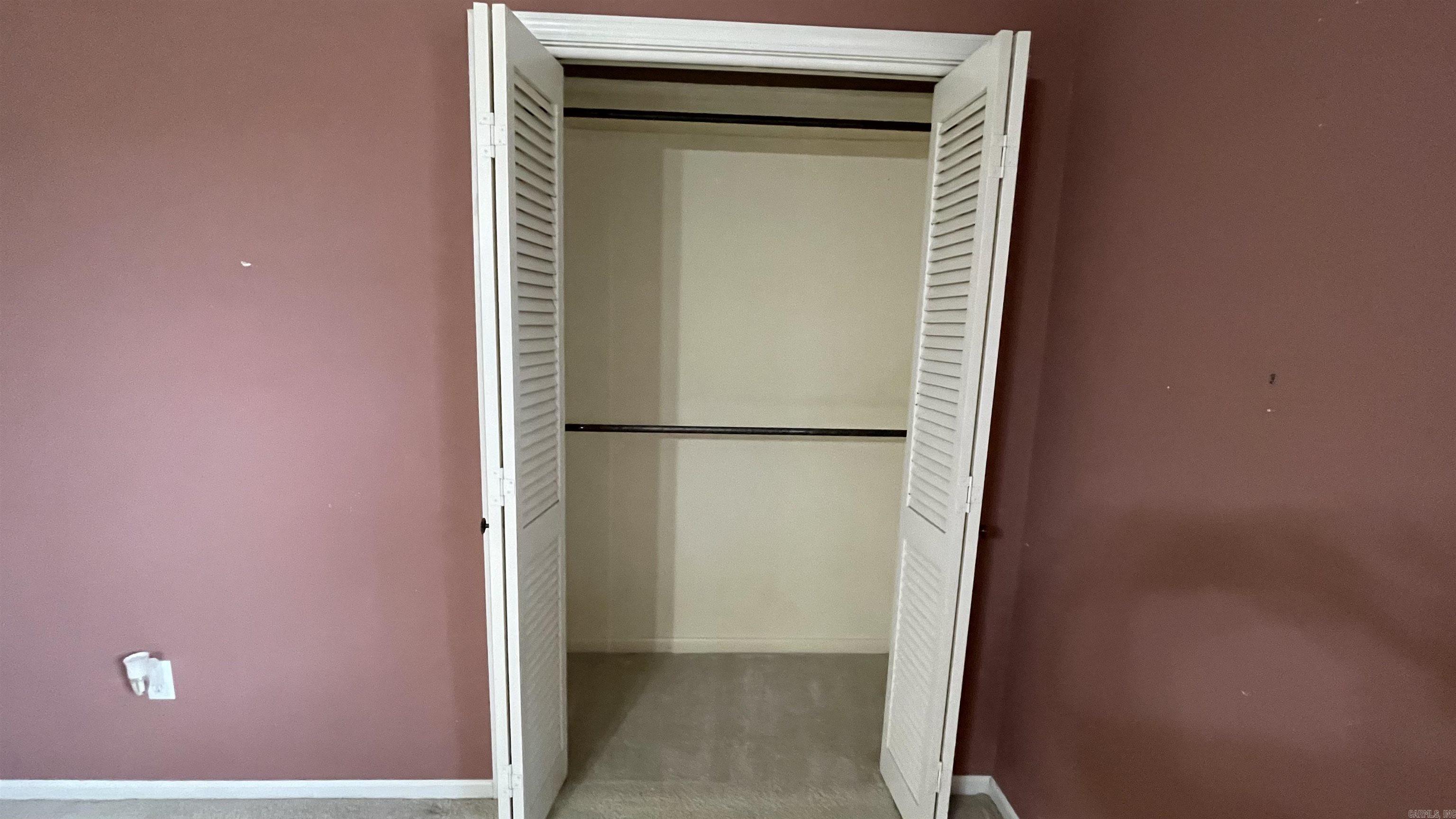 VALLEY CLIFF - Residential