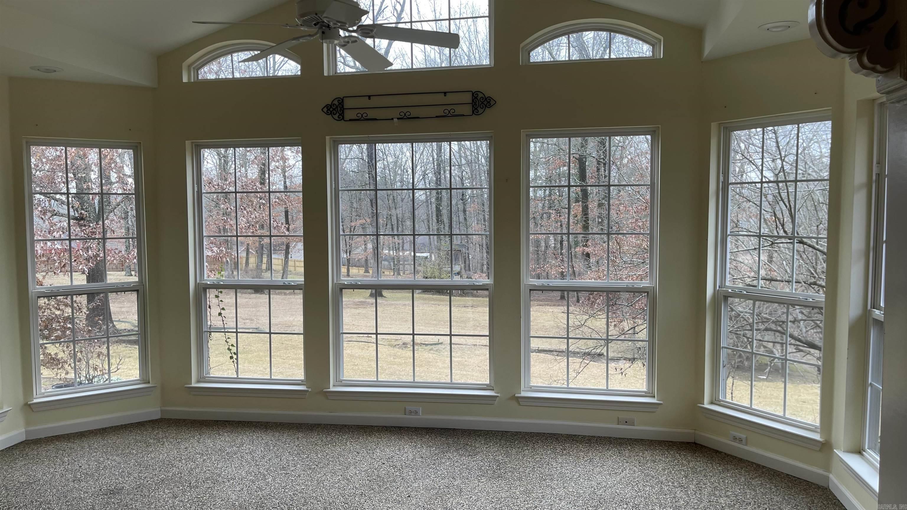 VALLEY CLIFF - Residential