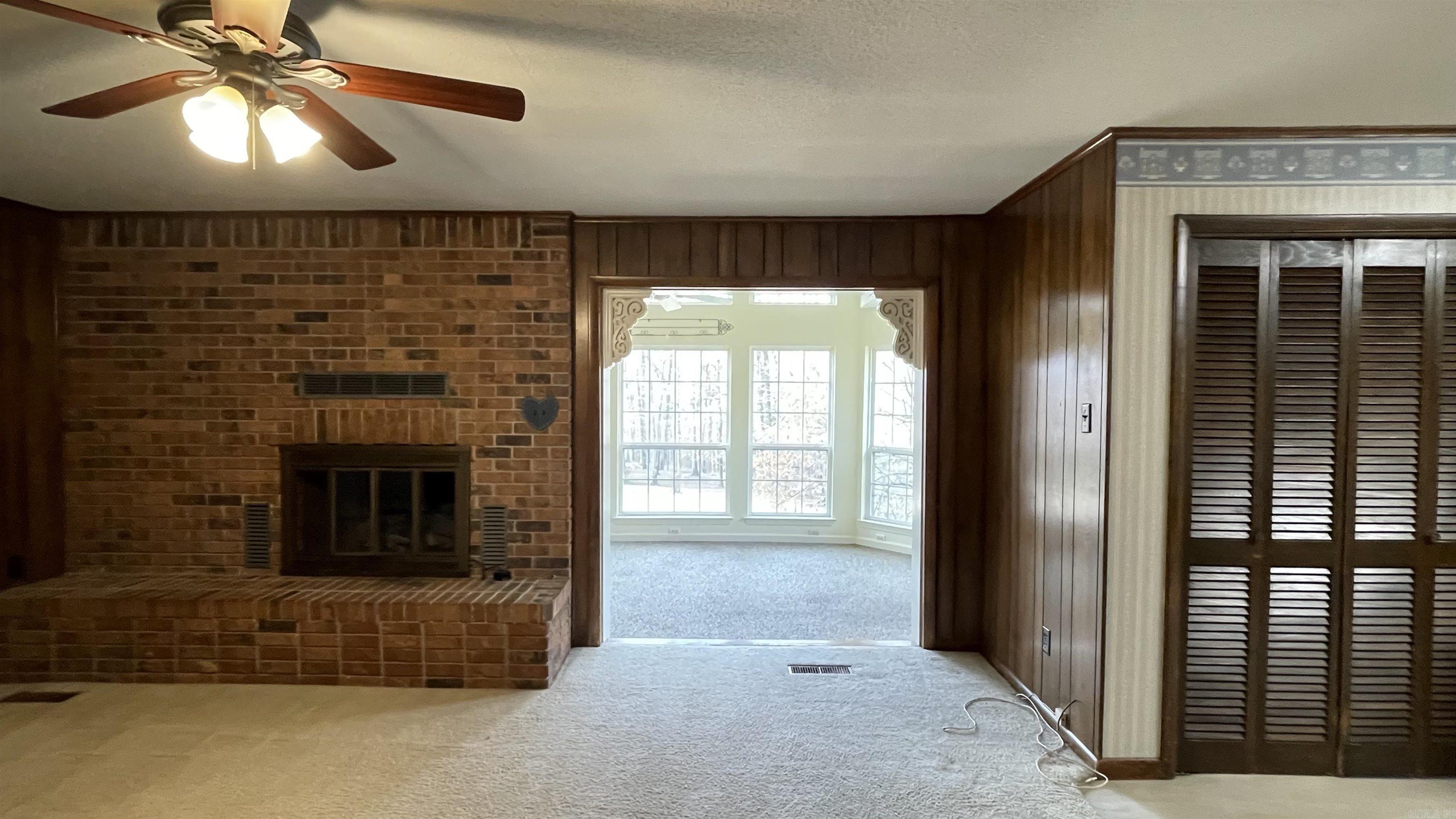 VALLEY CLIFF - Residential