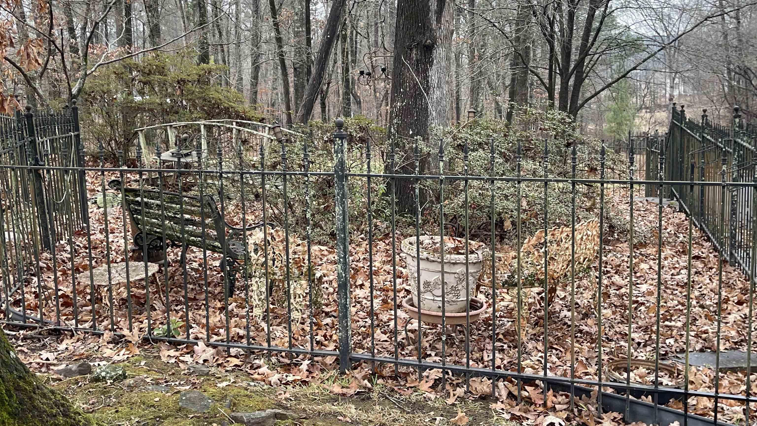 VALLEY CLIFF - Residential