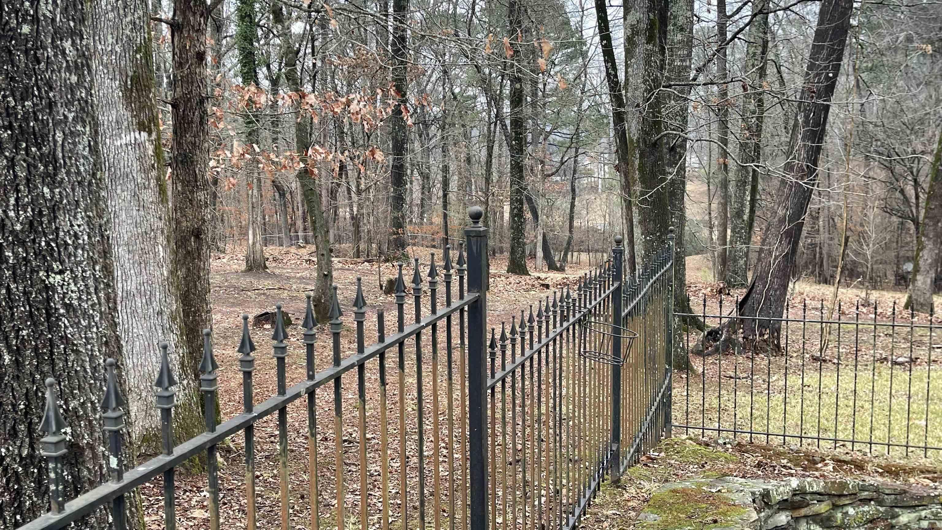 VALLEY CLIFF - Residential