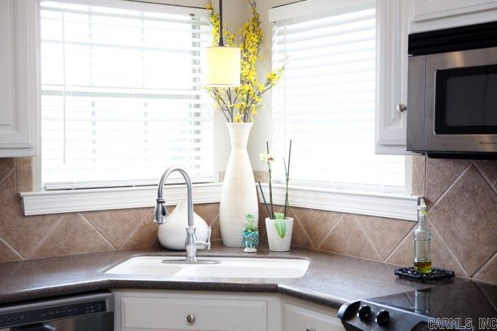 COUNTRY CLUB OF ARK THE - Residential