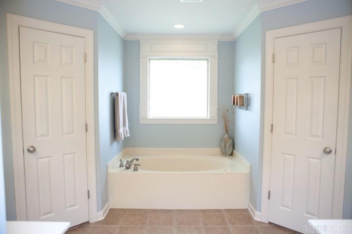 COUNTRY CLUB OF ARK THE - Residential