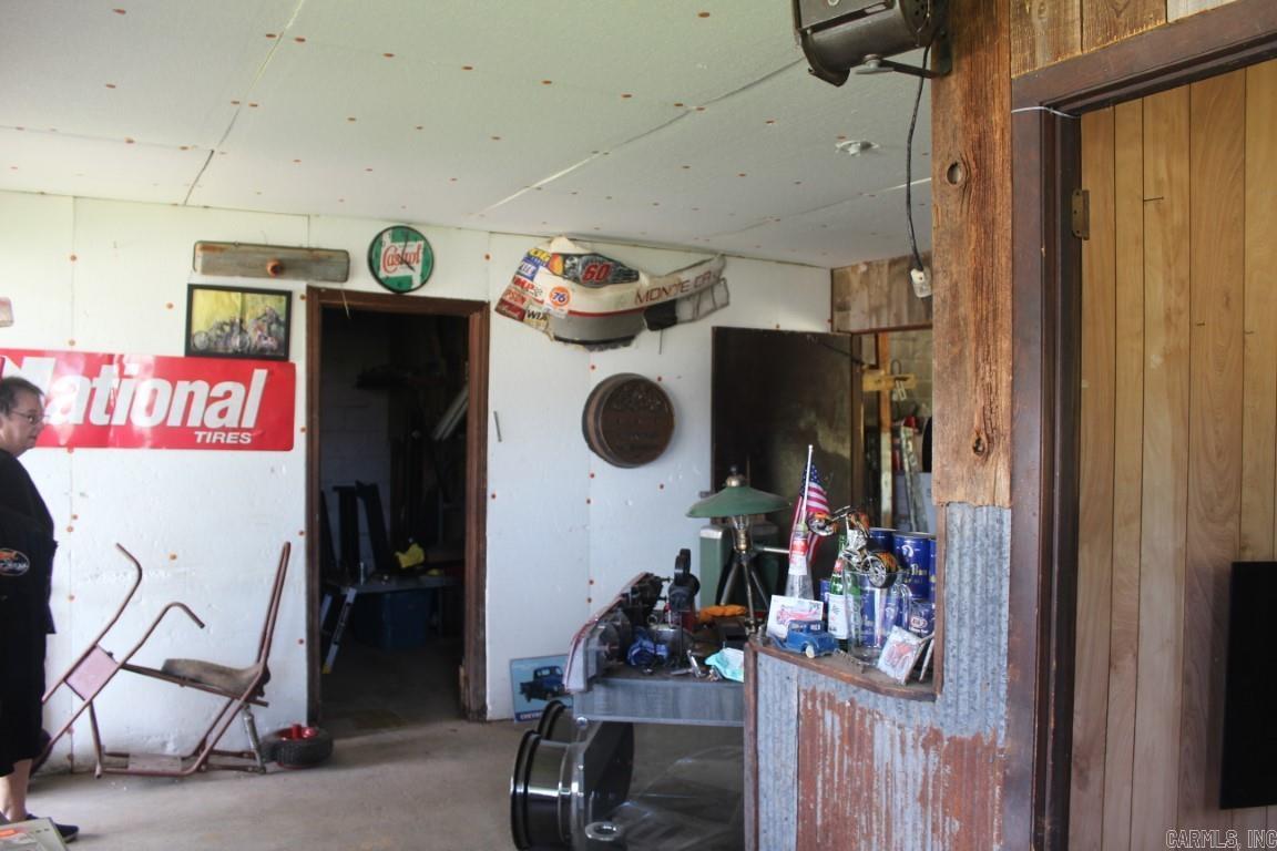 Metes & Bounds - Commercial Sale