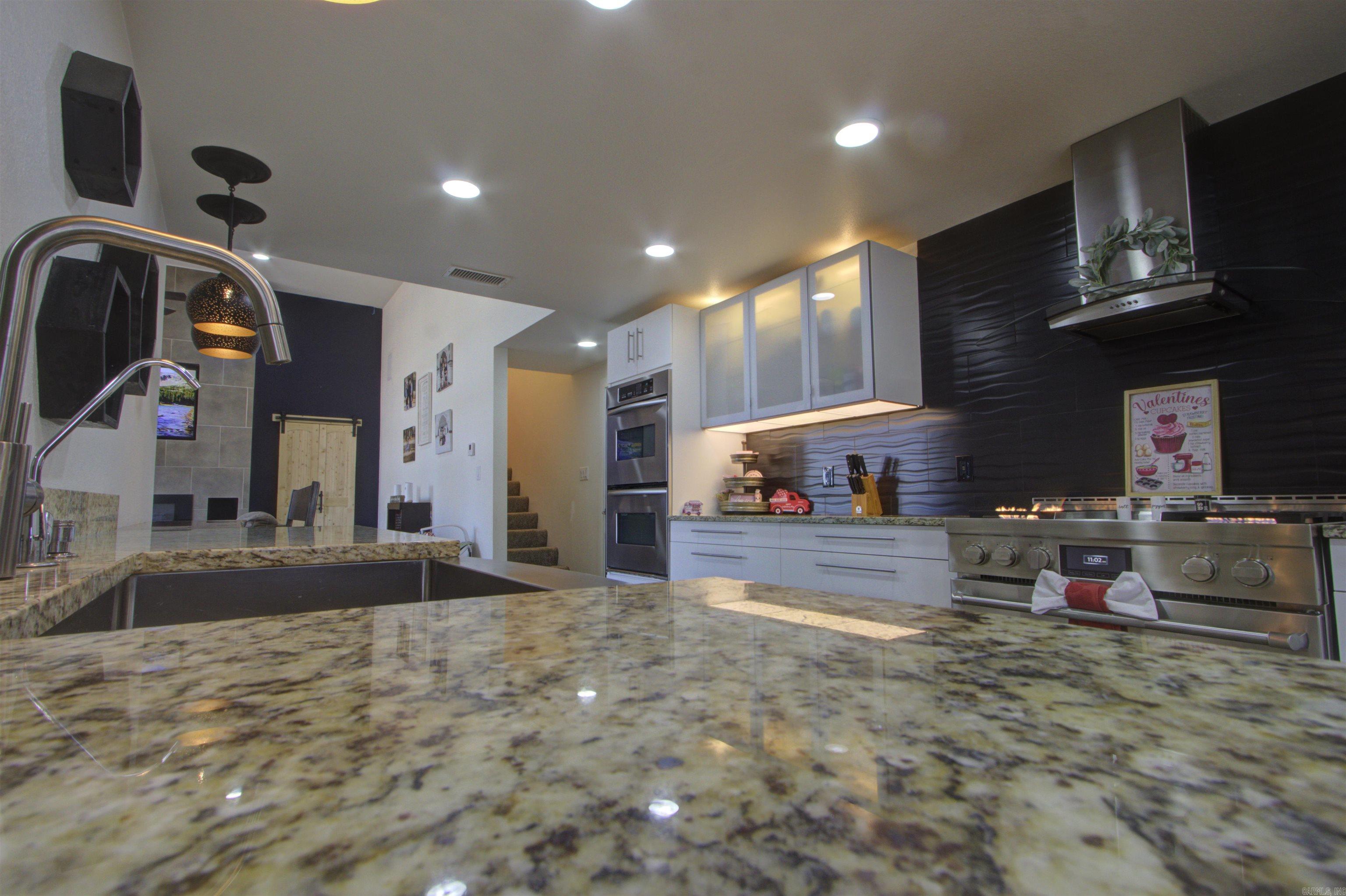 OAK RIDGE ESTATES - Residential