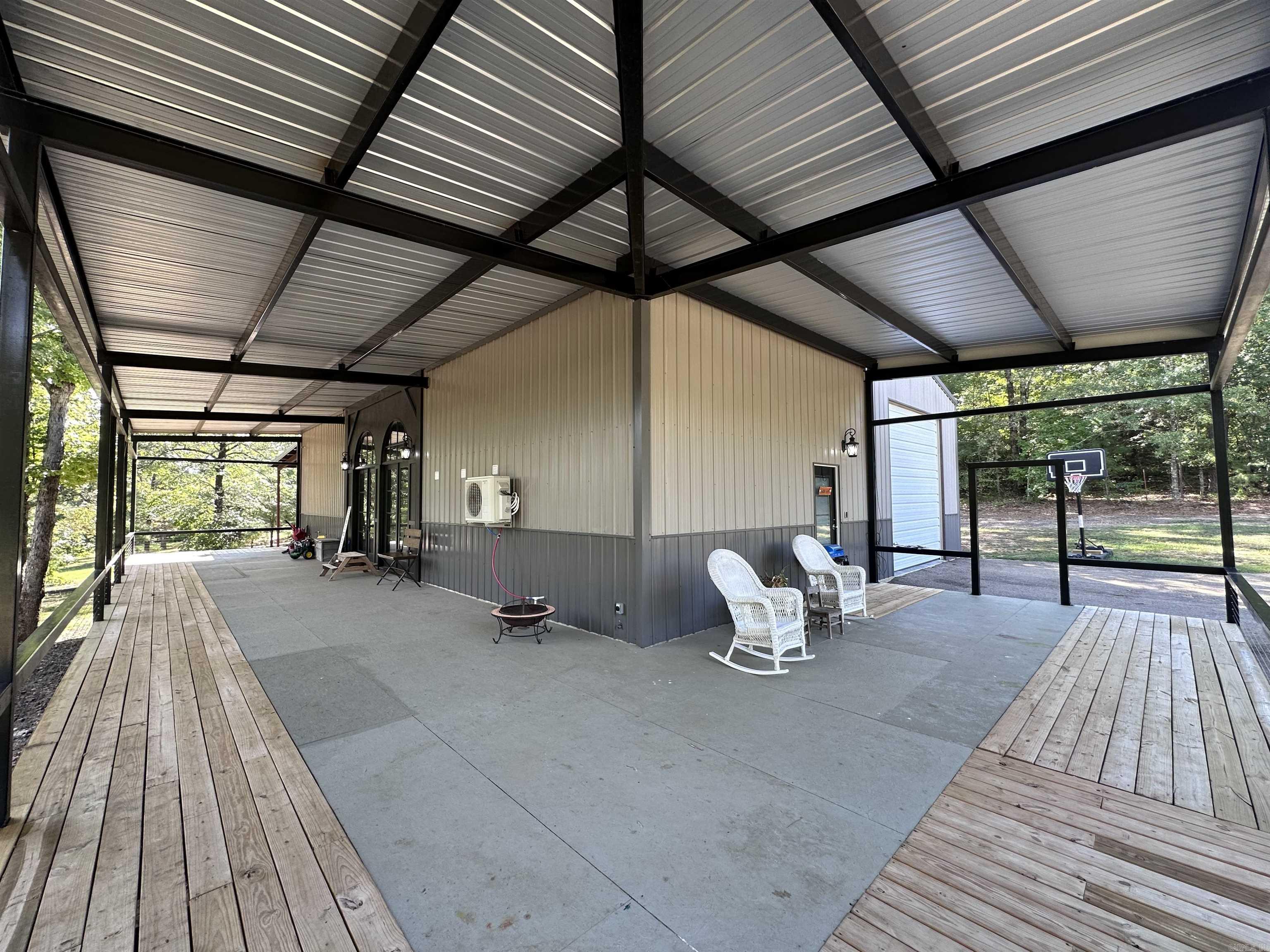 OAK RIDGE ESTATES - Residential