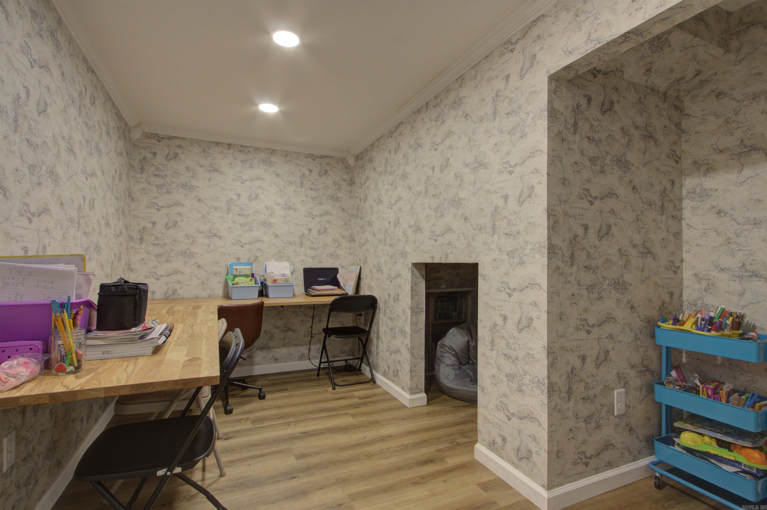 OAK RIDGE ESTATES - Residential