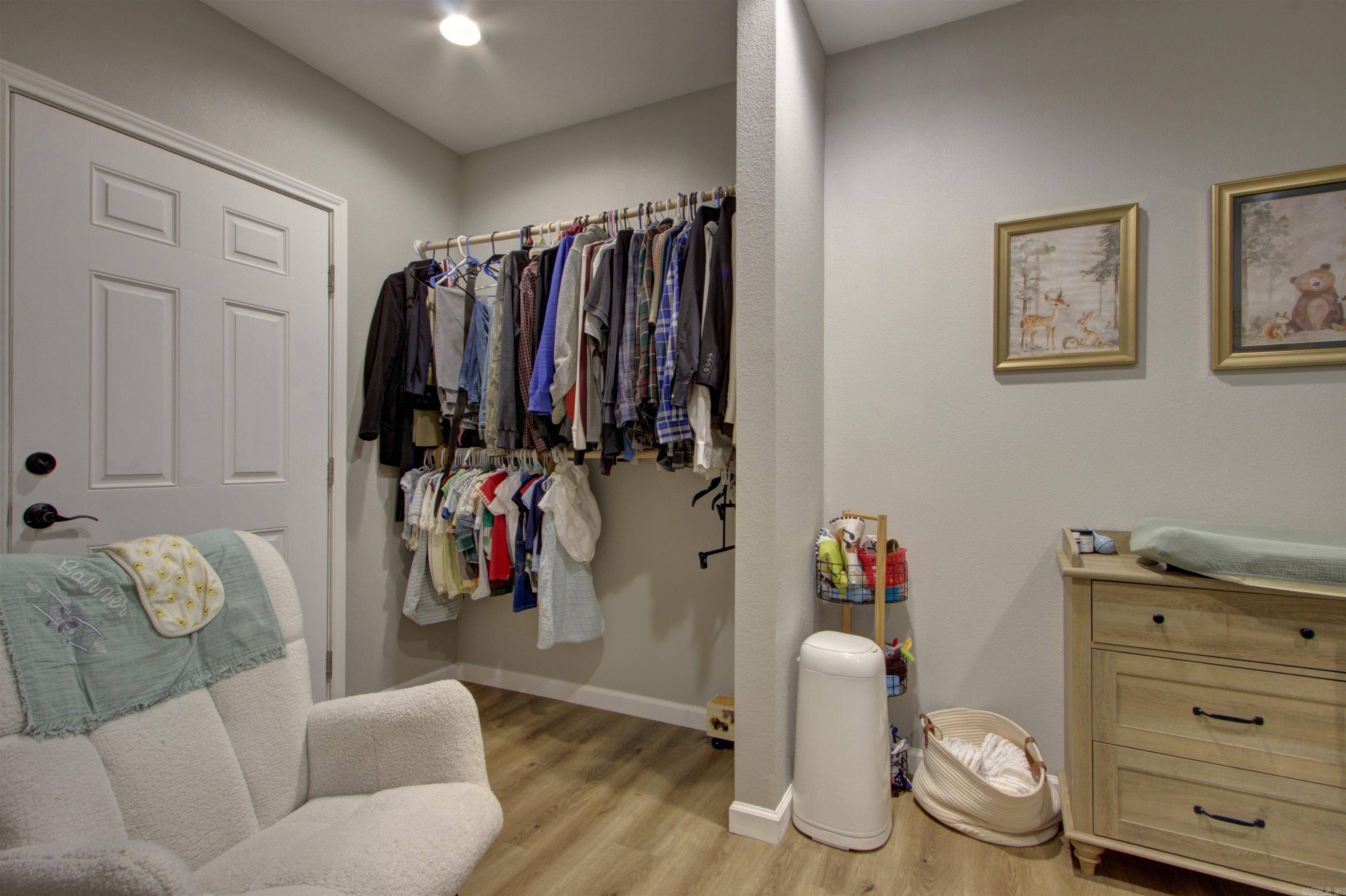 OAK RIDGE ESTATES - Residential