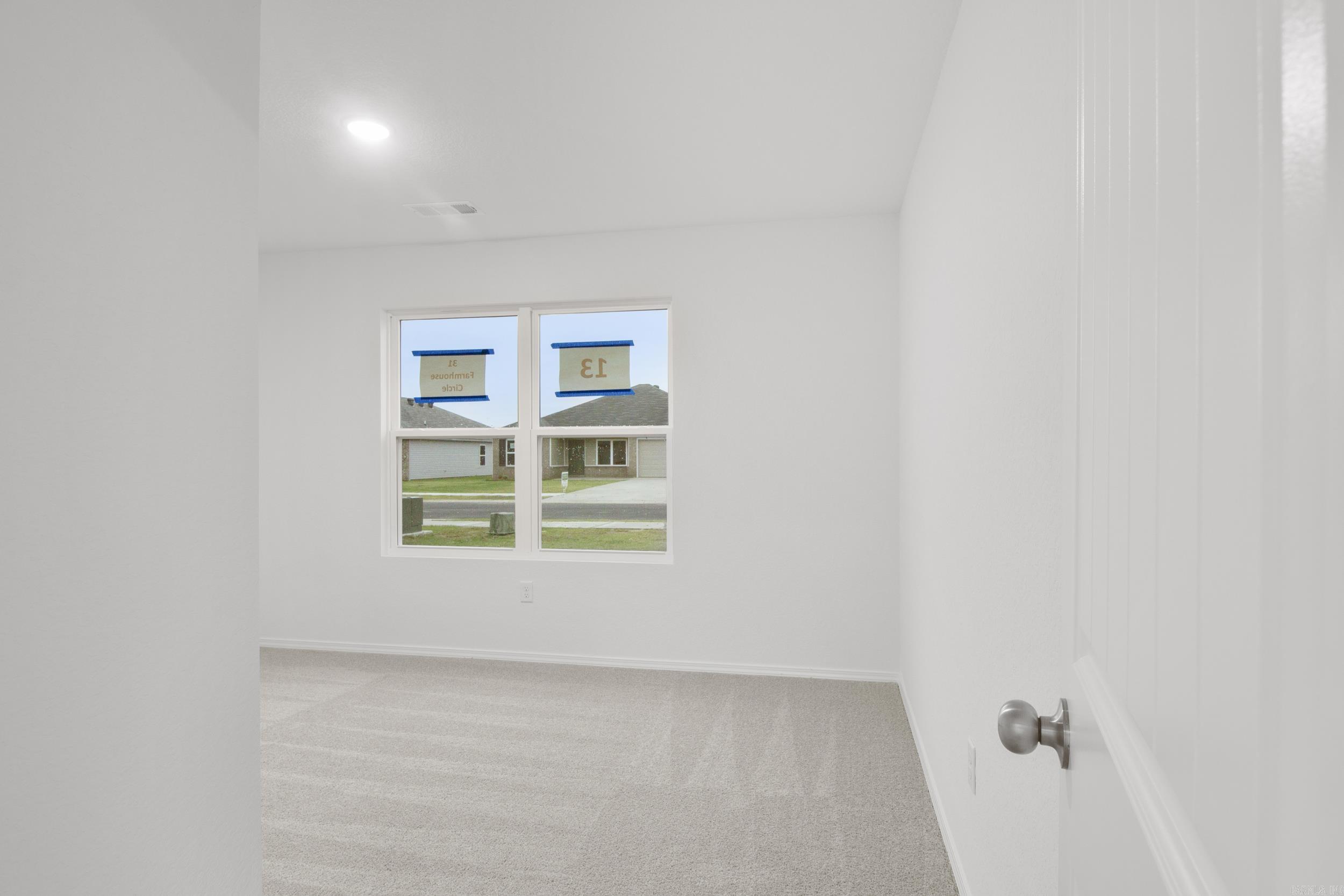 HILL FARM - Residential