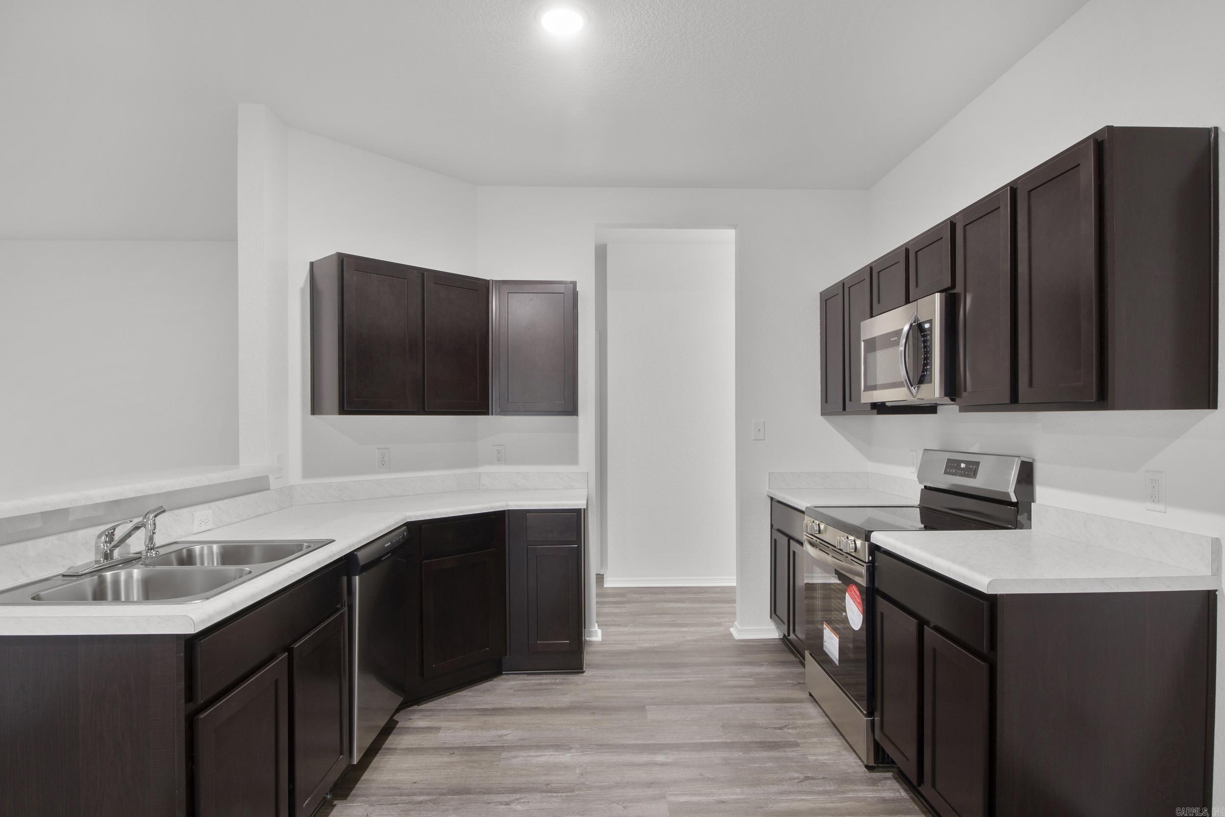 HILL FARM - Residential