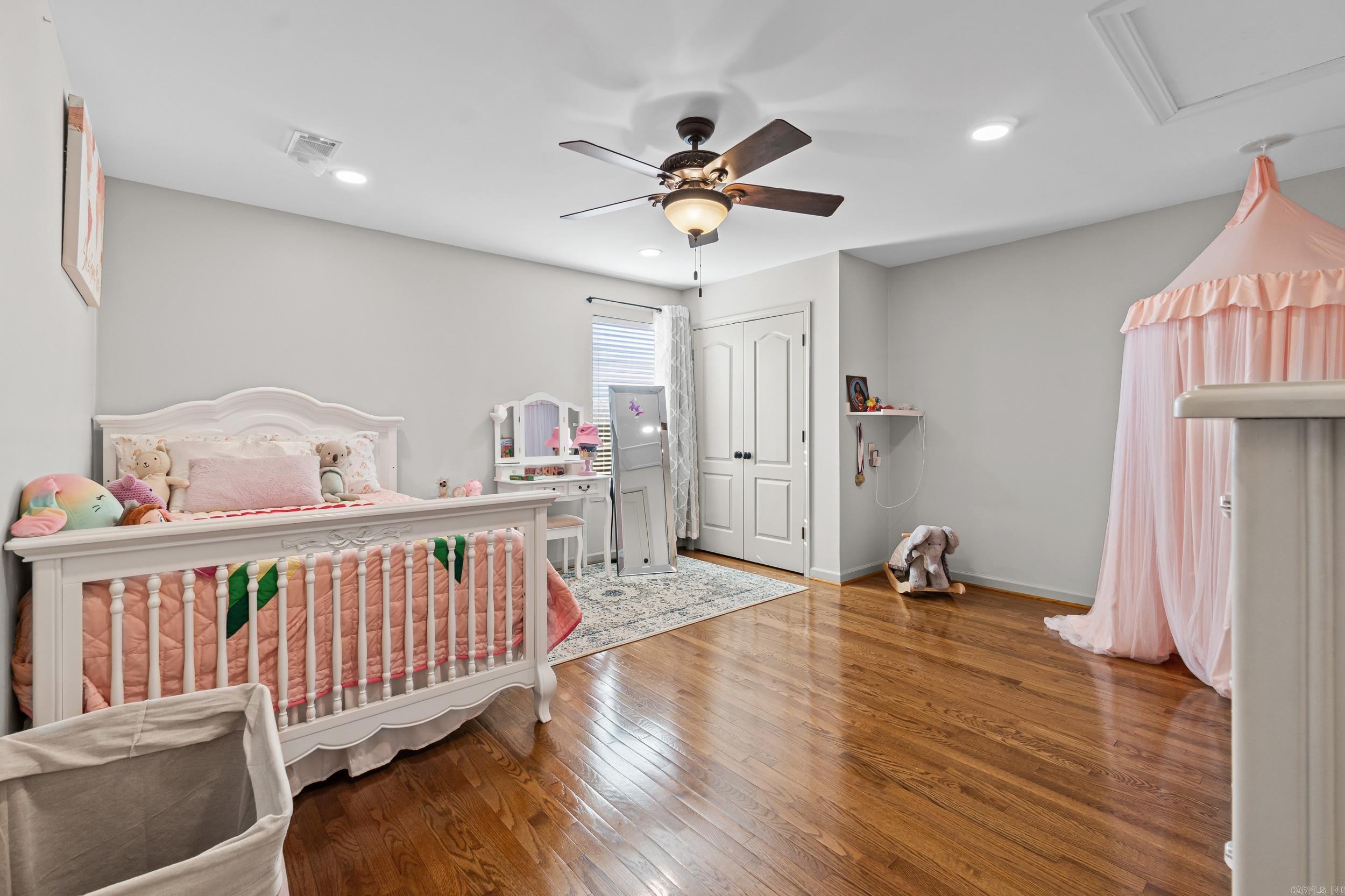 THE VILLAGES OF WELLINGTON - Residential