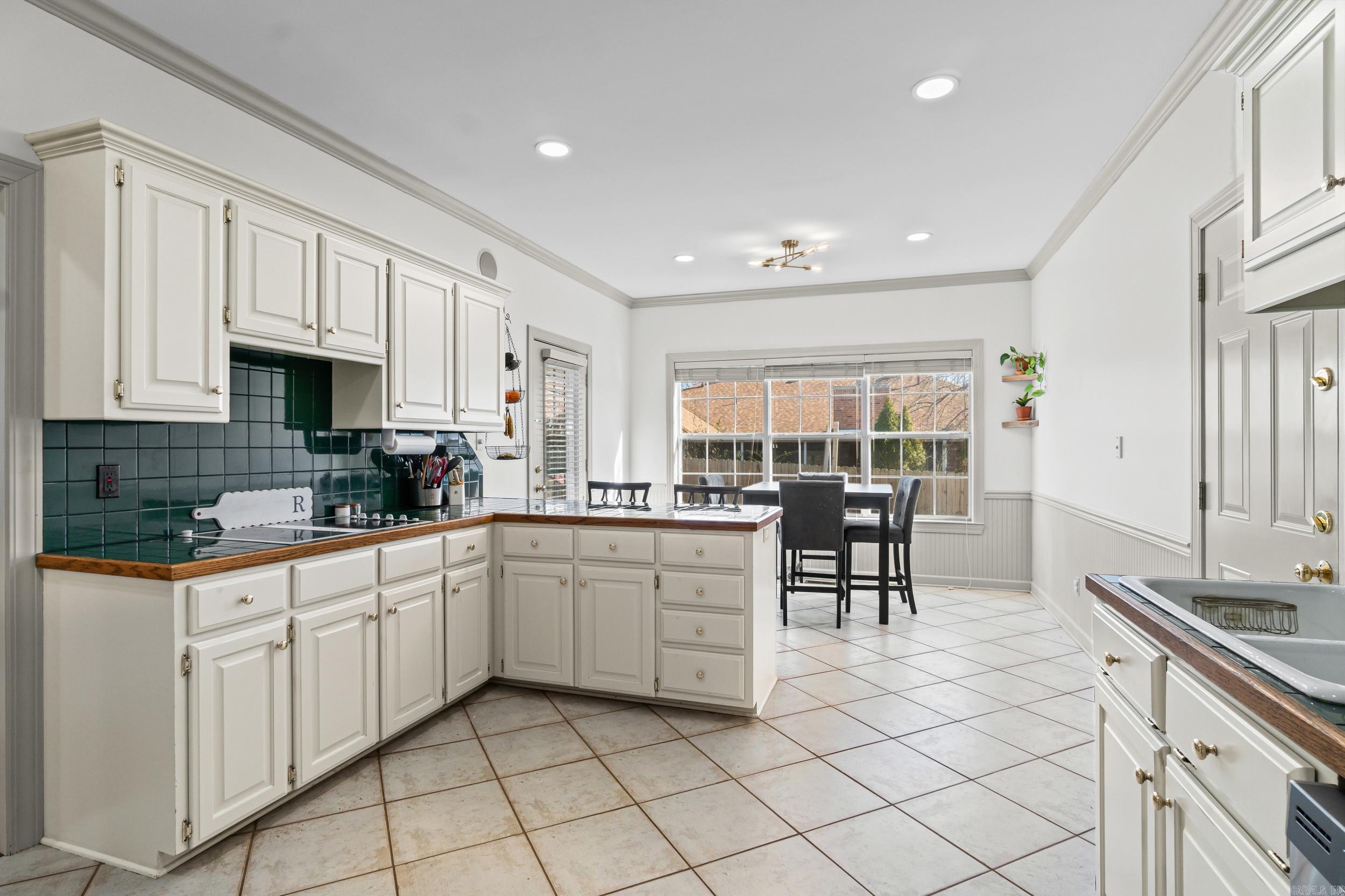 THE VILLAGES OF WELLINGTON - Residential