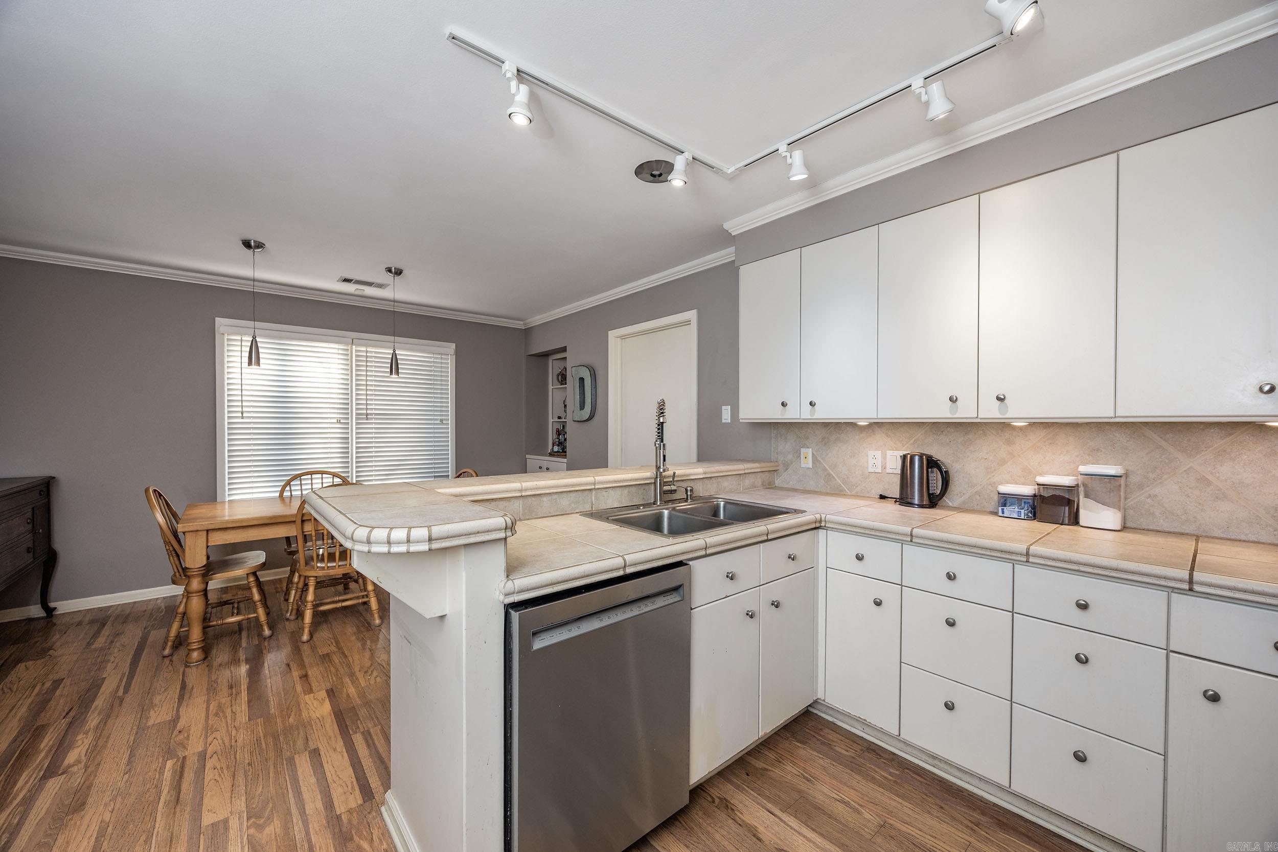 ST CHARLES ADDN - Residential