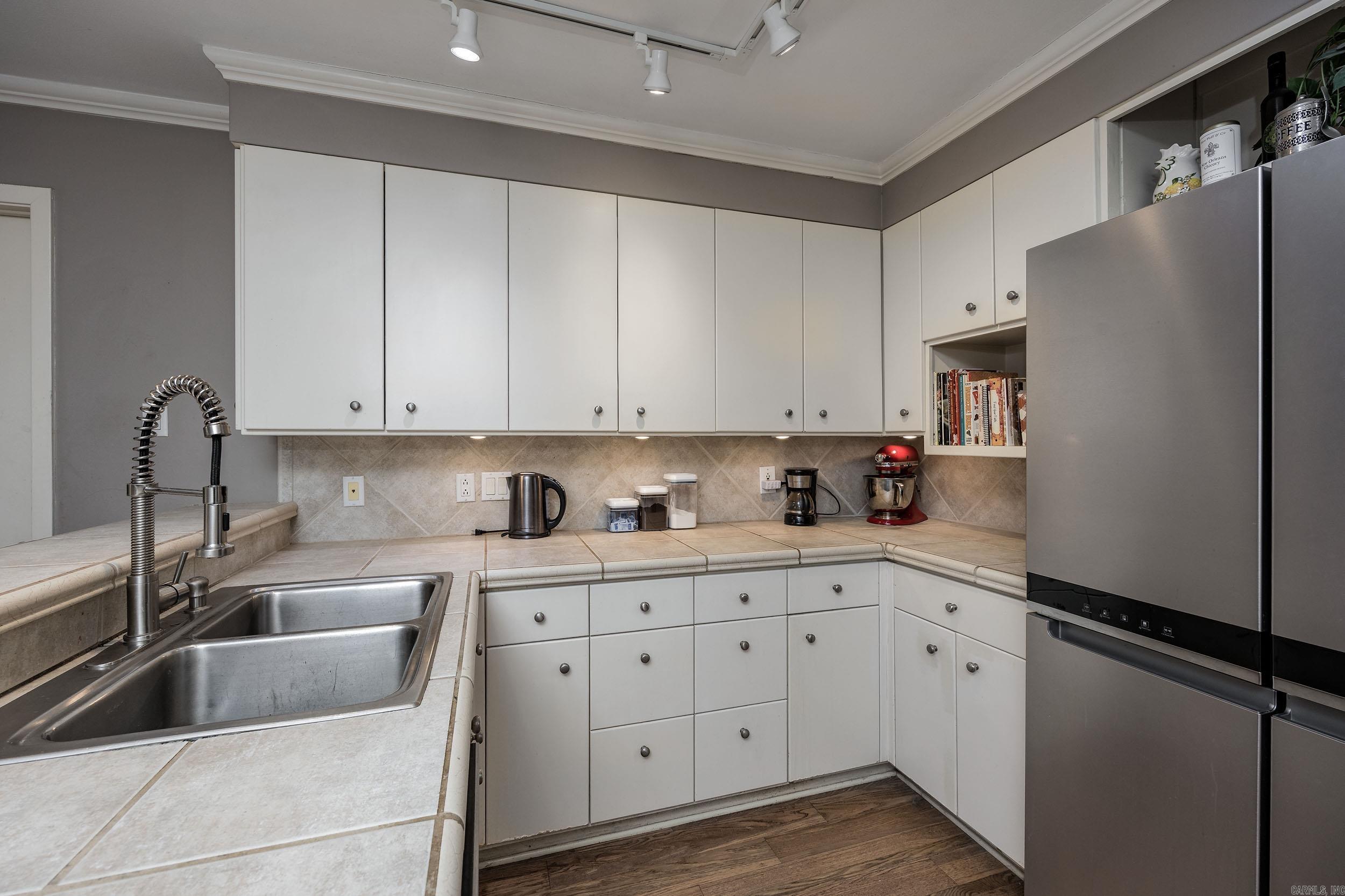 ST CHARLES ADDN - Residential