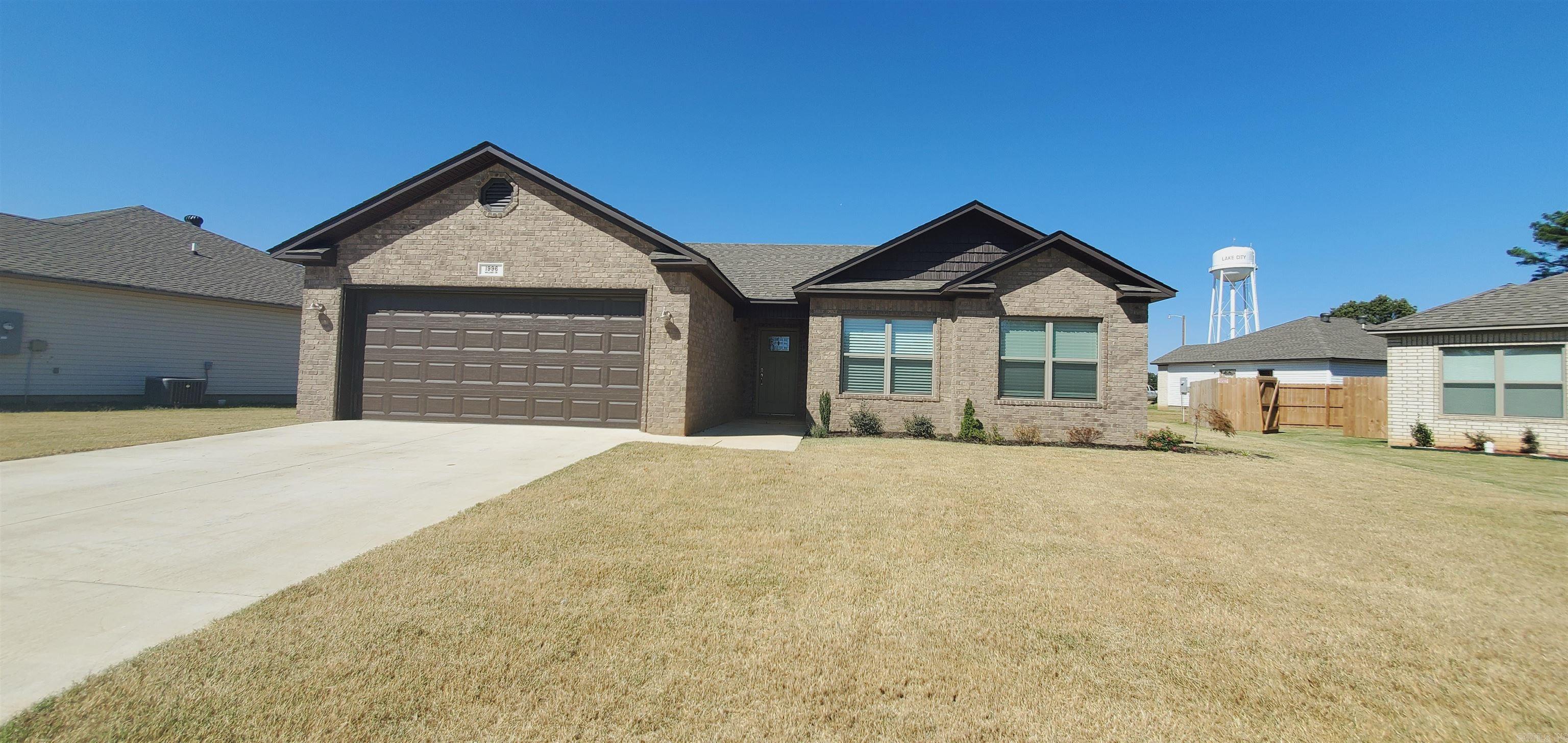 LAKE WOOD LANDING - Residential Lease