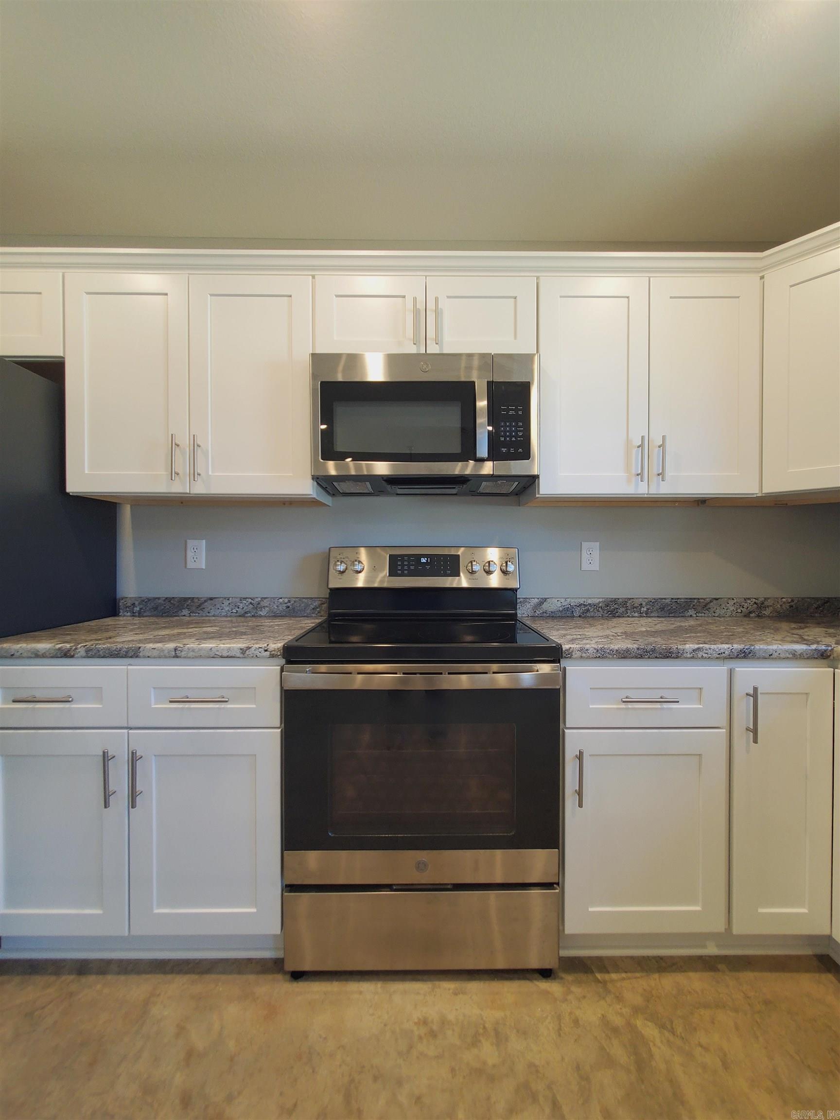 LAKE WOOD LANDING - Residential Lease