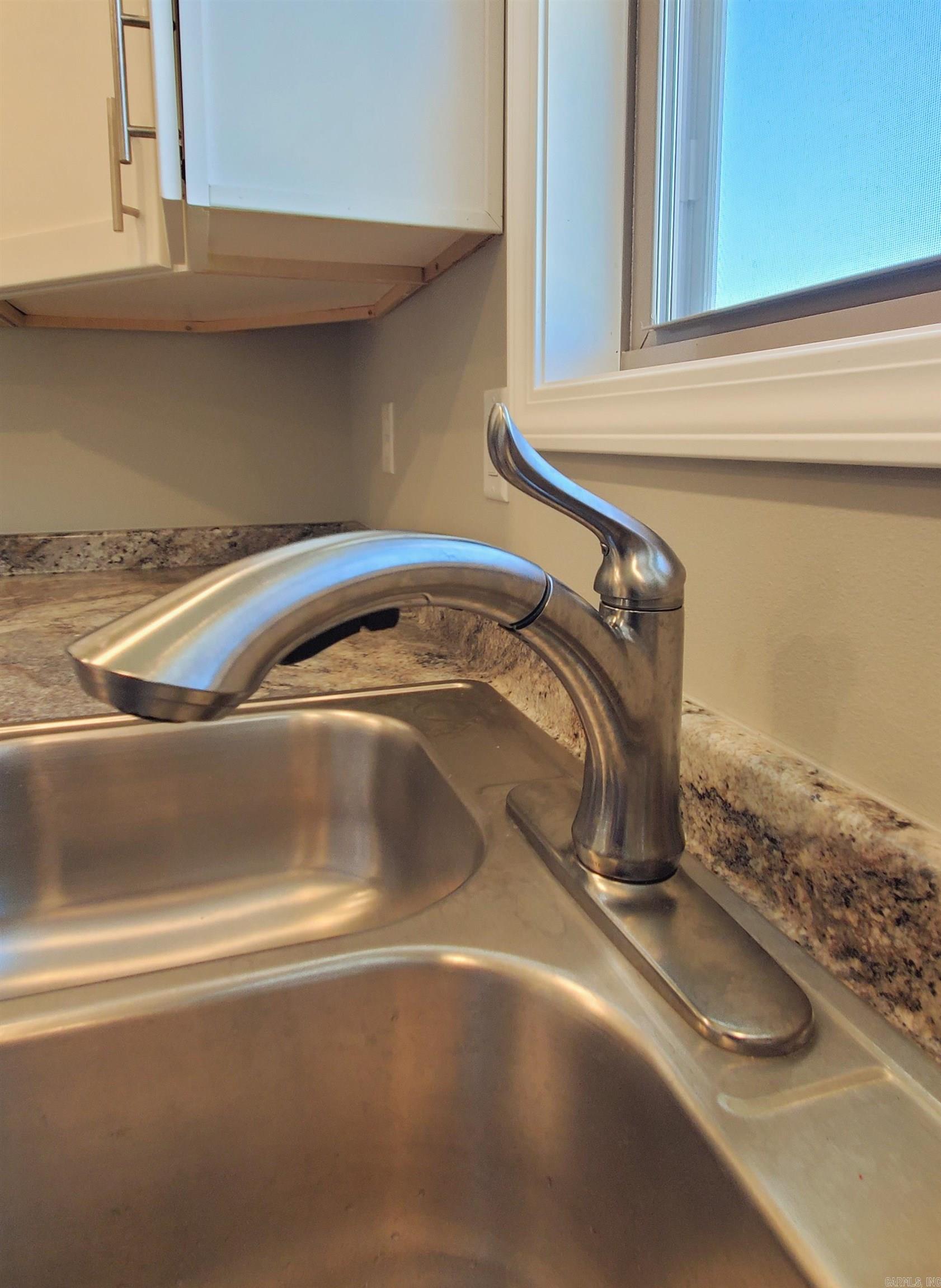 LAKE WOOD LANDING - Residential Lease