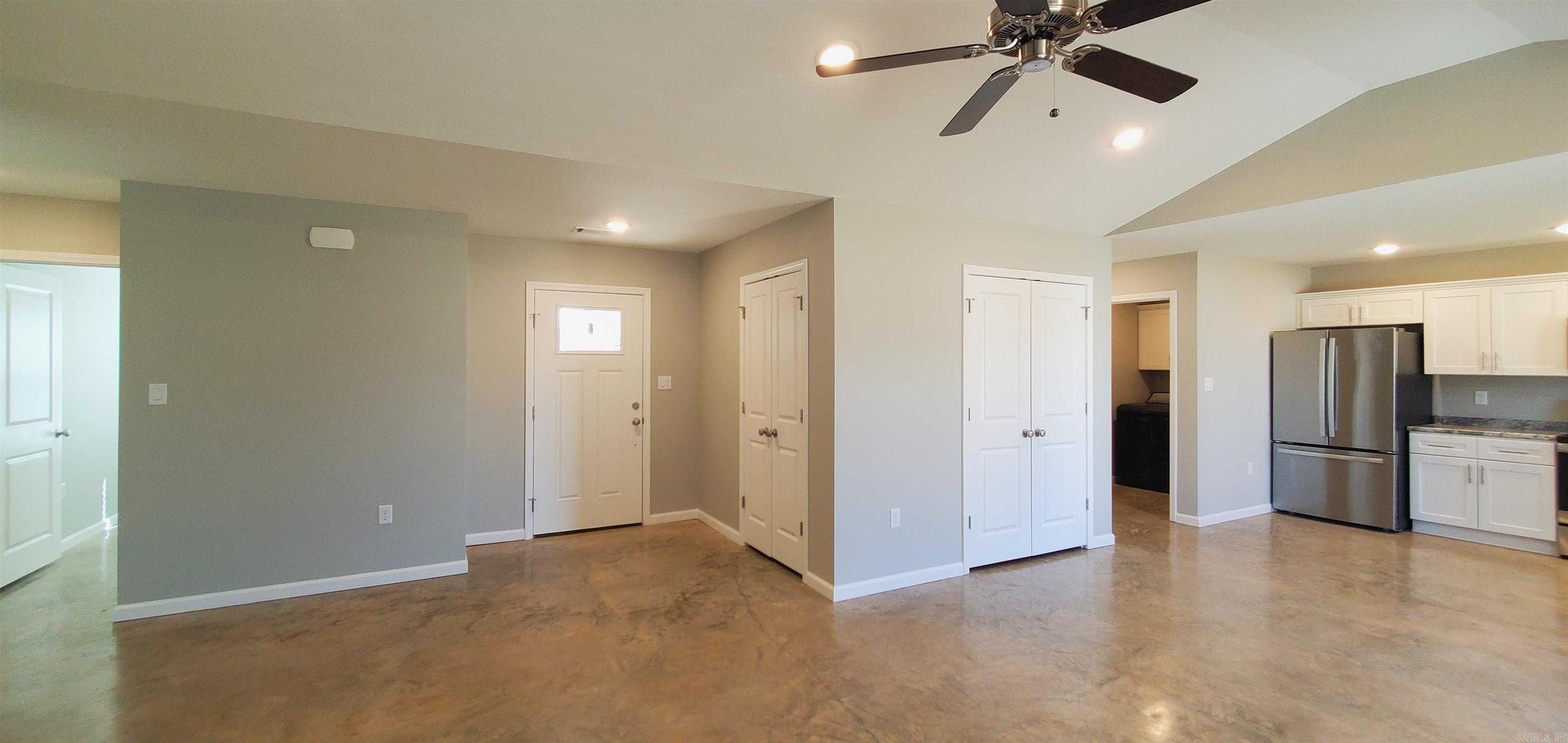 LAKE WOOD LANDING - Residential Lease