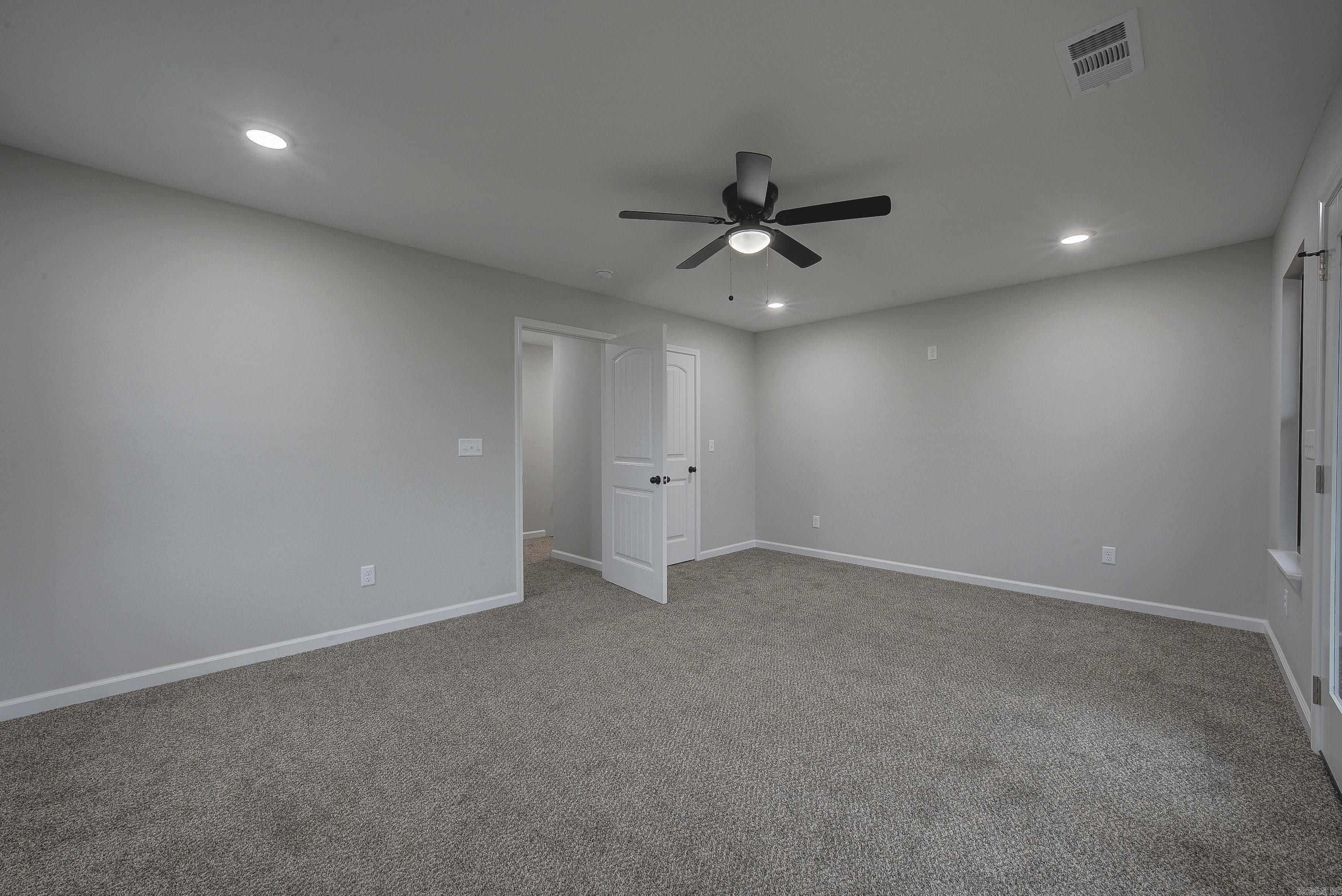 COWHIDE COVE HOME - Residential