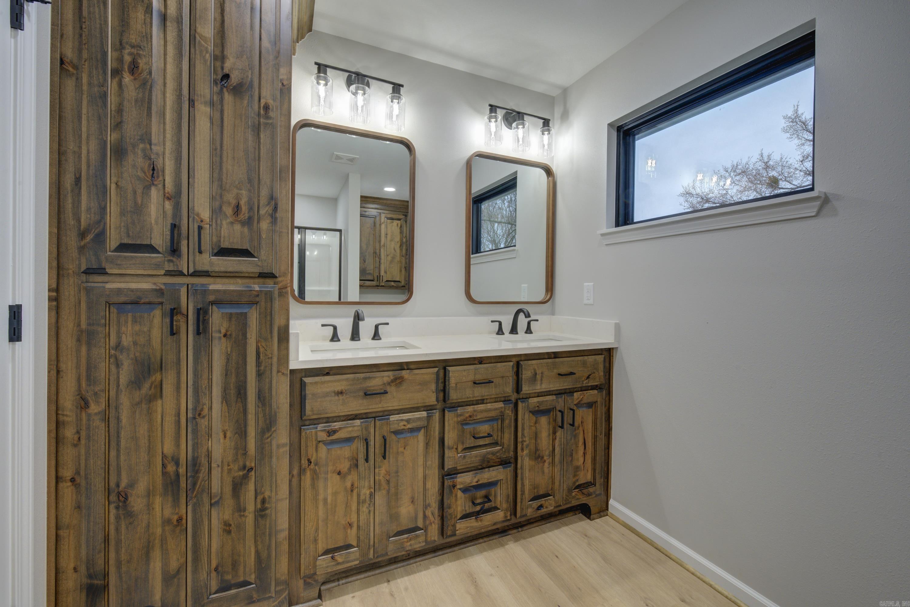 COWHIDE COVE HOME - Residential