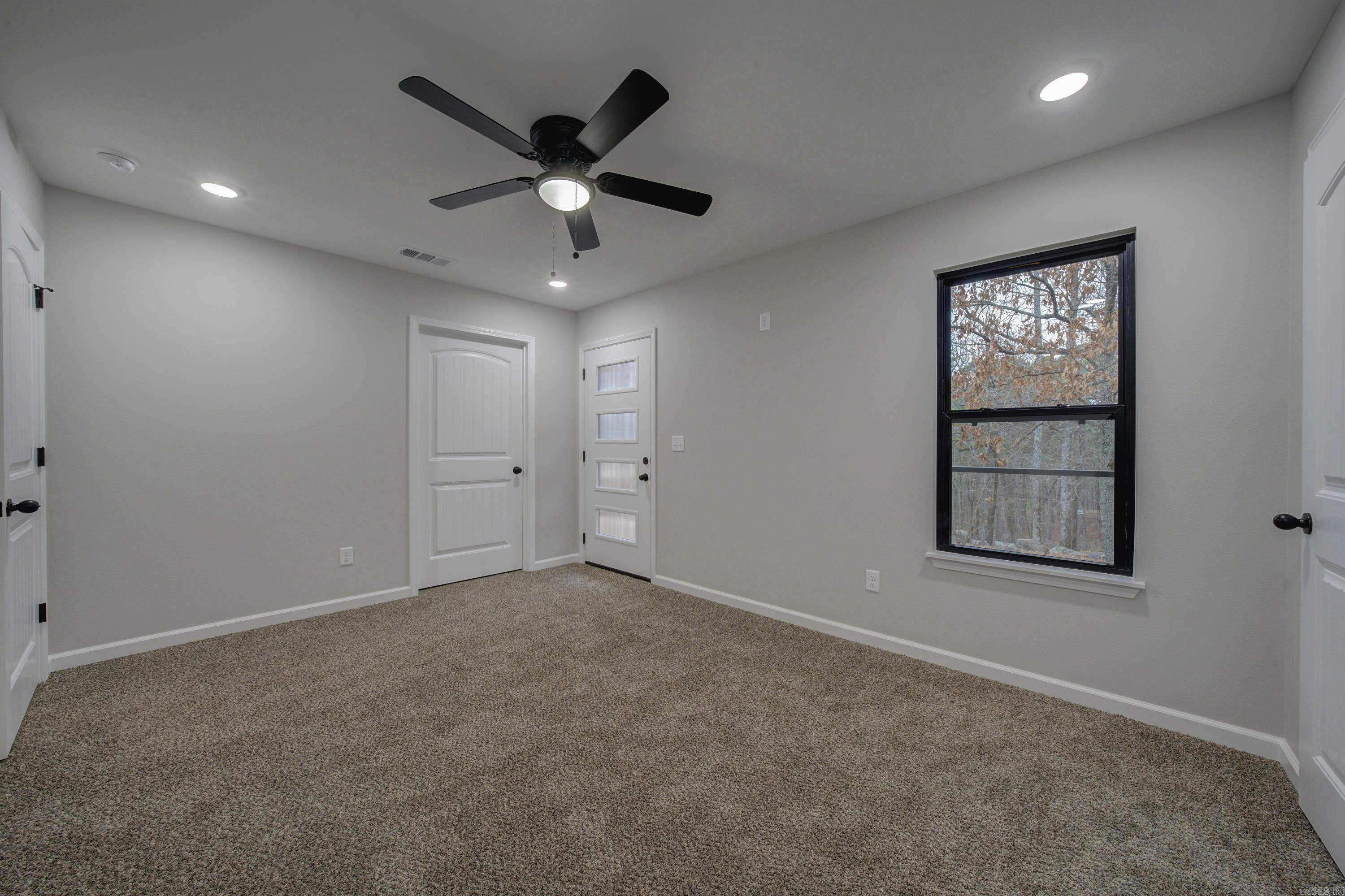 COWHIDE COVE HOME - Residential