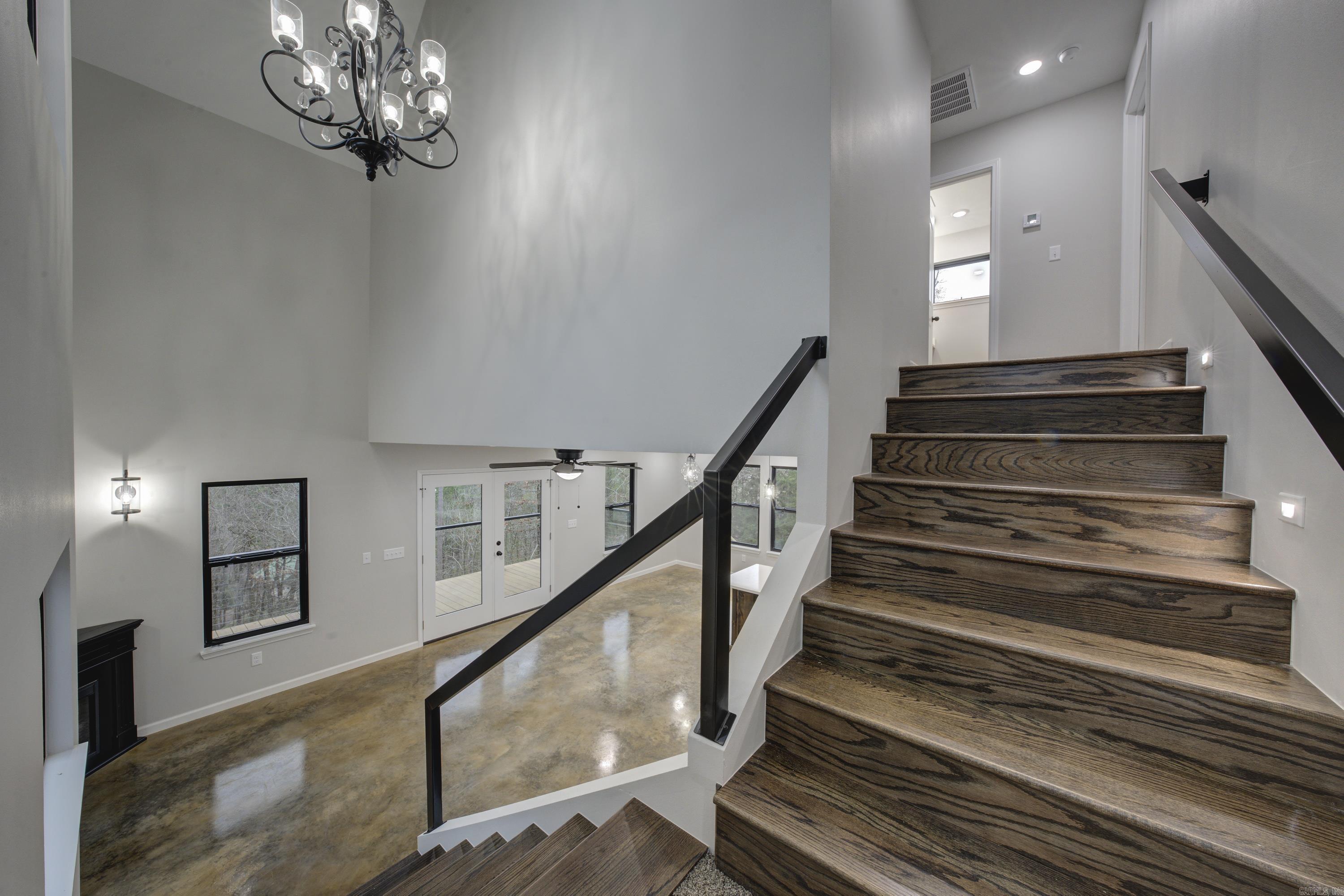 COWHIDE COVE HOME - Residential